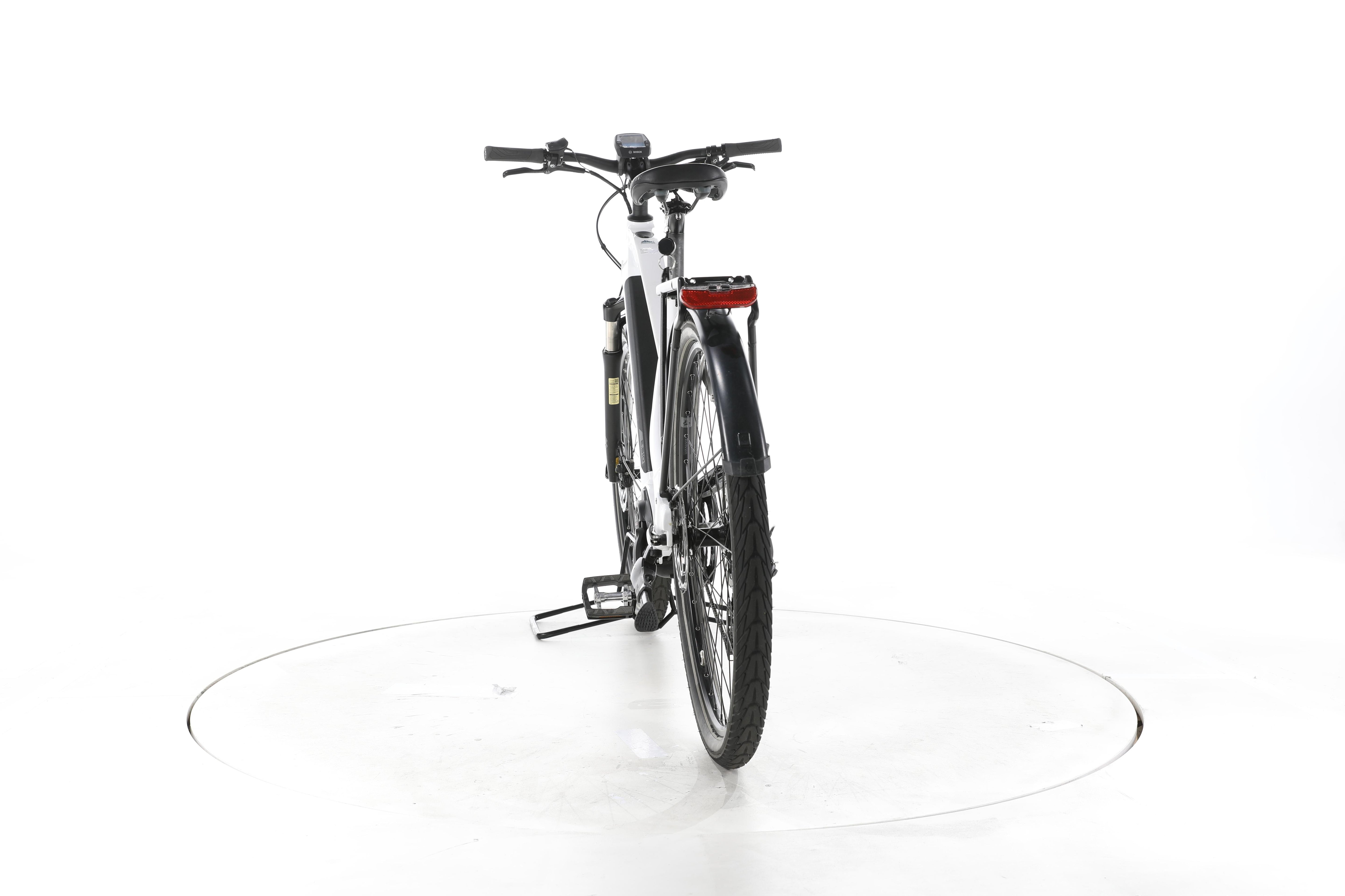 Carver Route E.510 Trekking E-Bike - Image 10