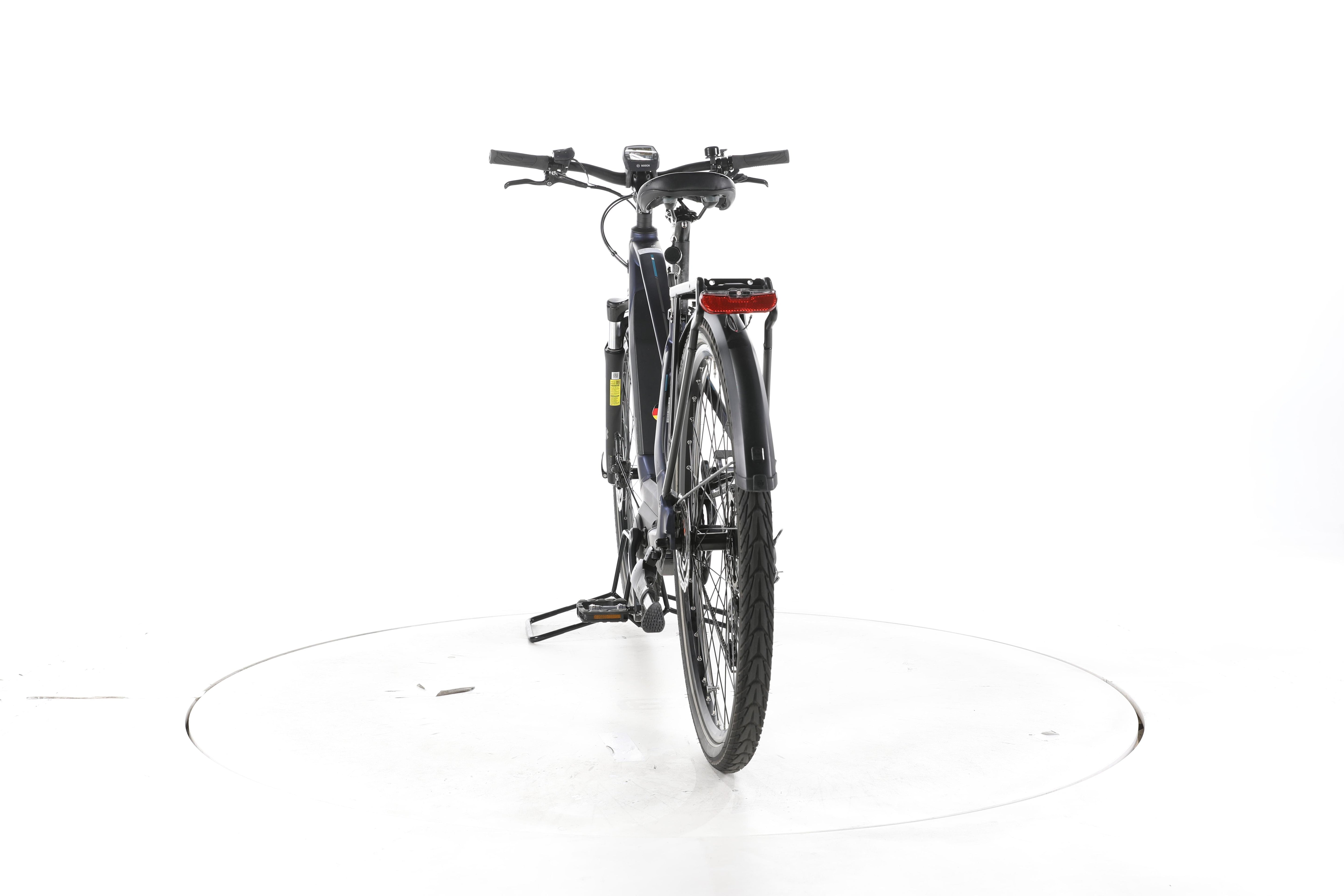 Carver Route E.420 Trekking E-Bike - Image 10