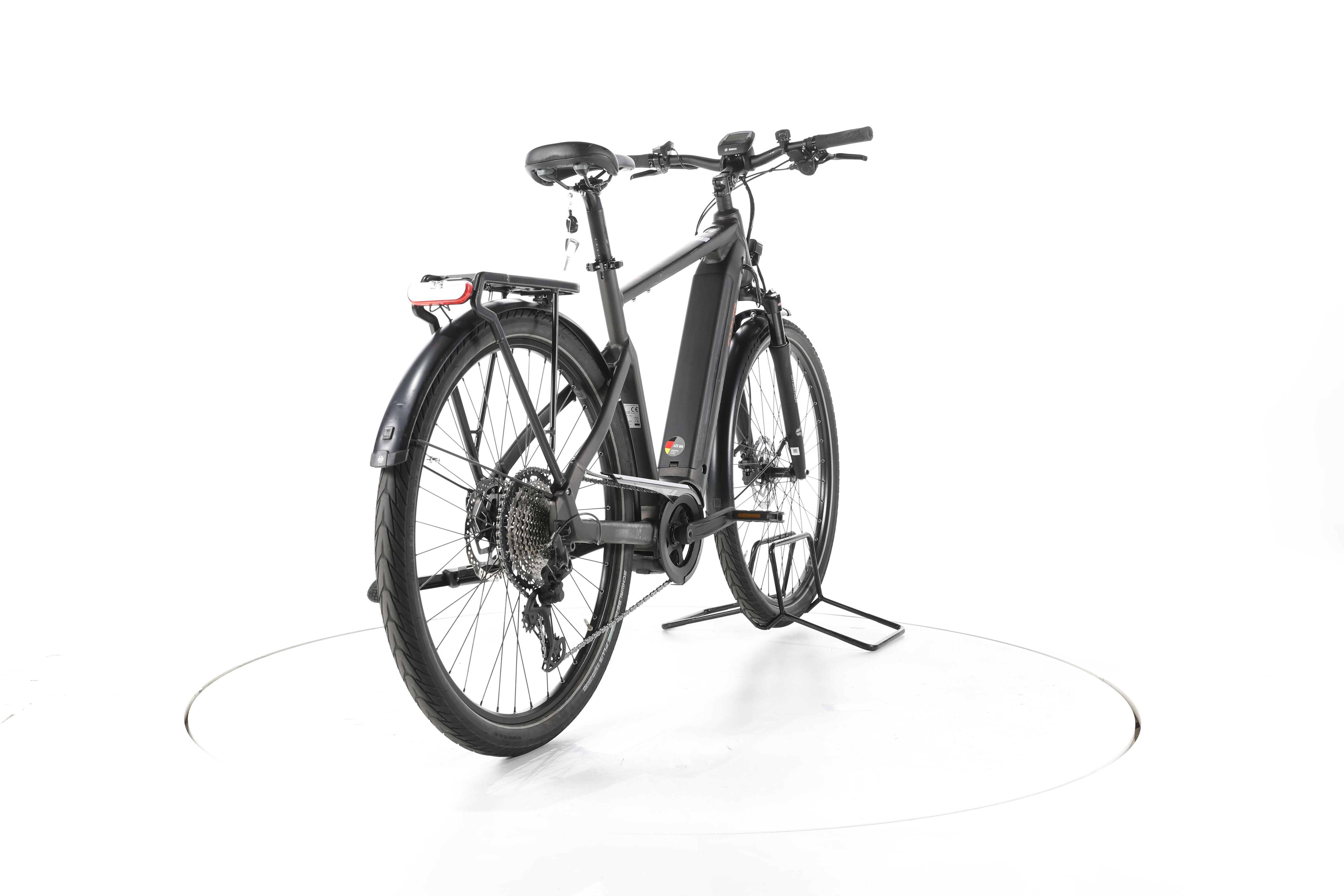 Carver Route E.530 Trekking E-Bike - Image 11