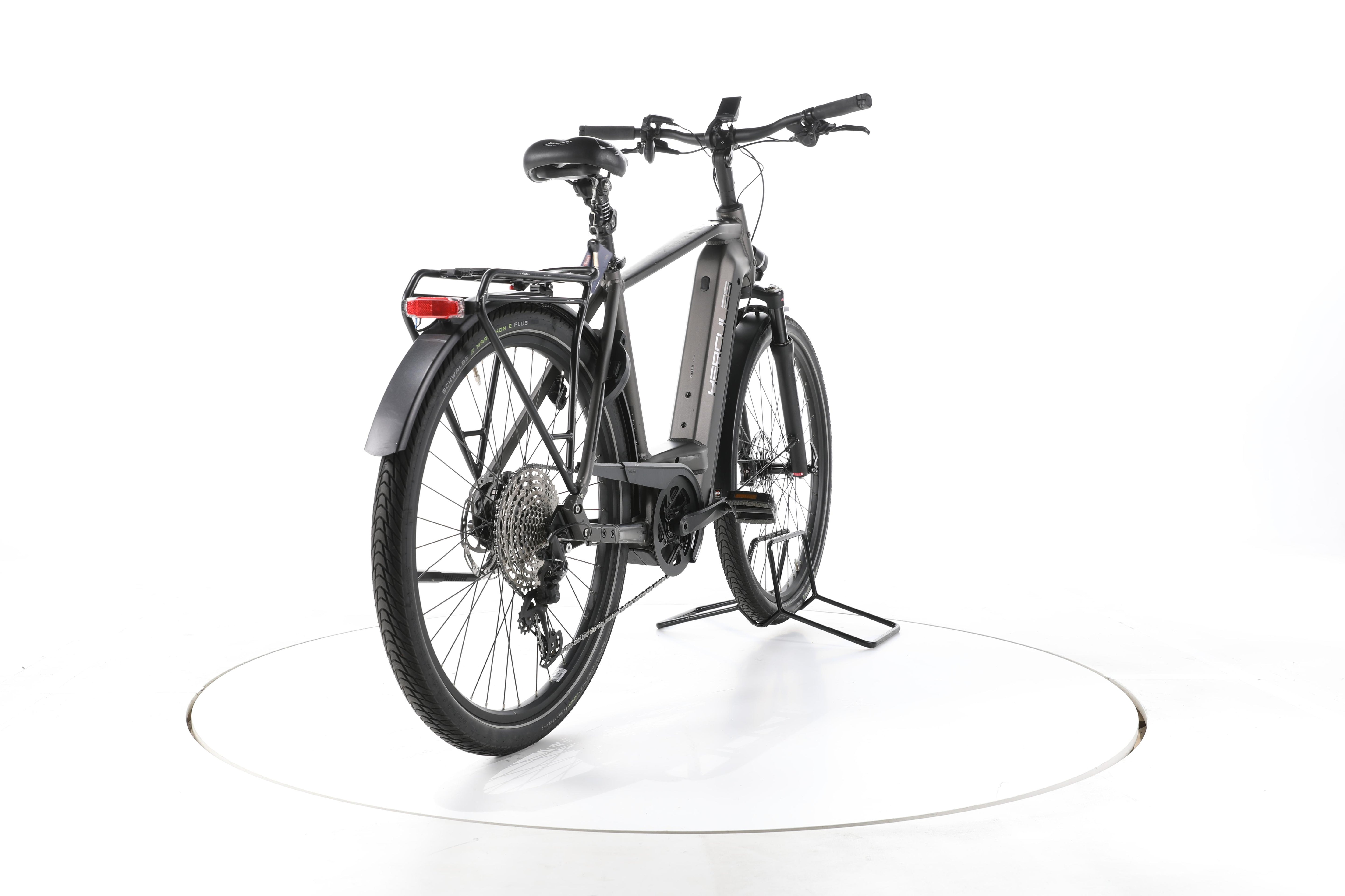 Hercules Futura Max I-F5 Trekking E-Bike - Image 11