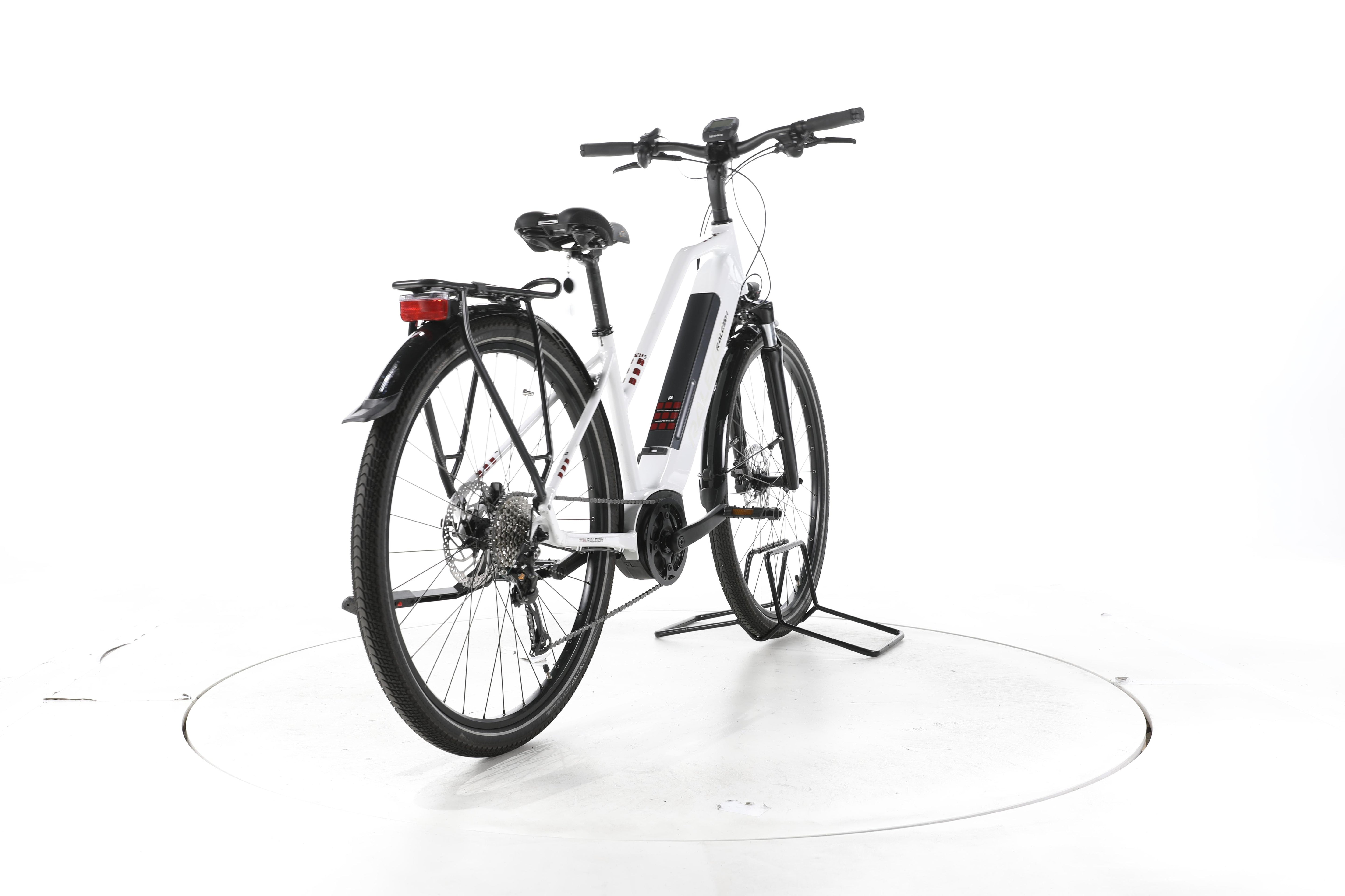 Raleigh Kent 9 Trekking E-Bike - Image 11