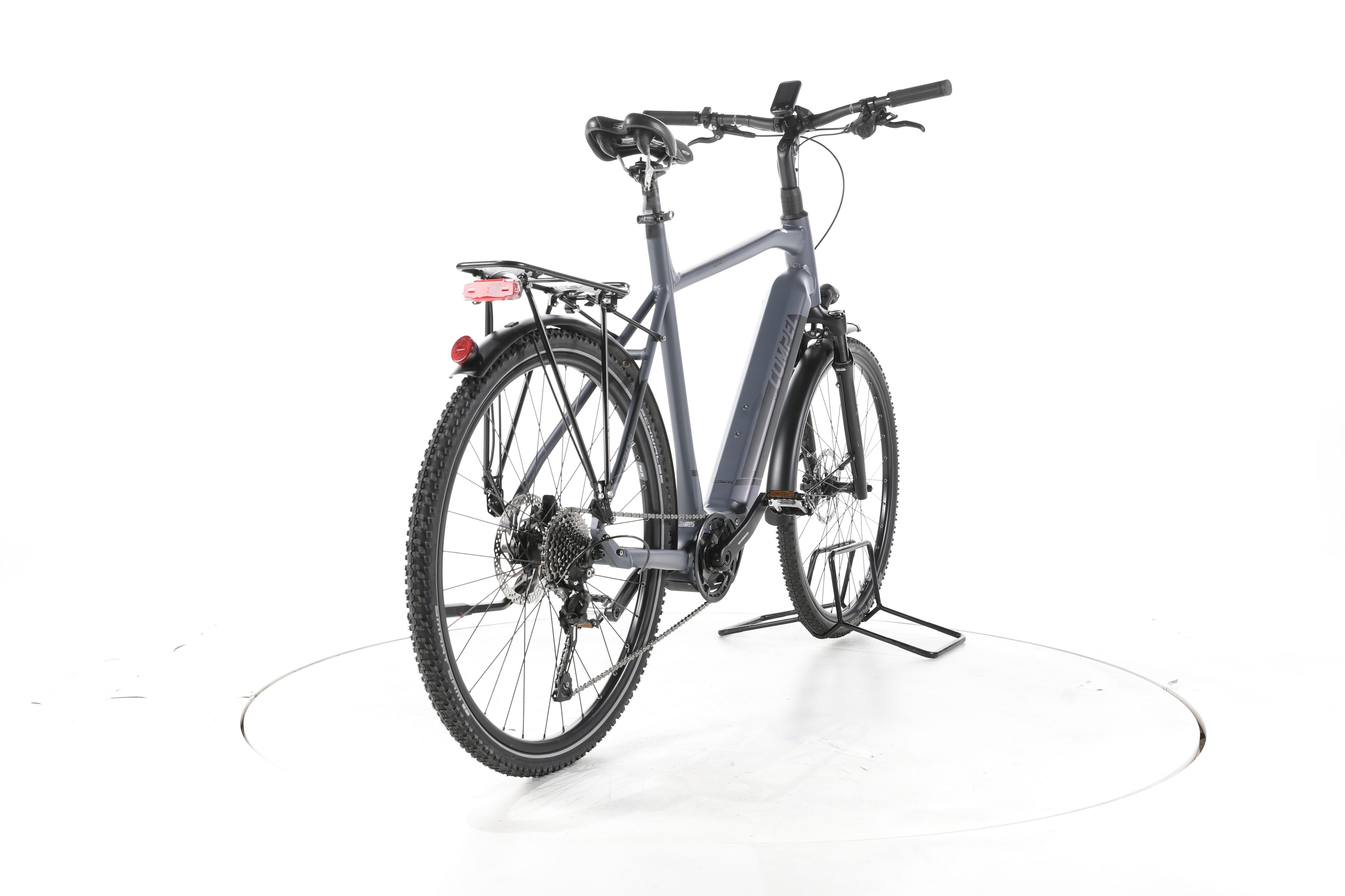 Compel Enyo E-630 LTD Trekking E-Bike - Image 11