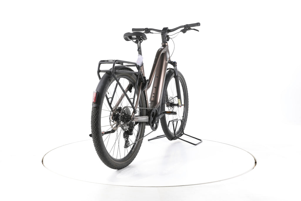 Giant Explore E+ Pro 1 Trekking E-Bike - Image 11