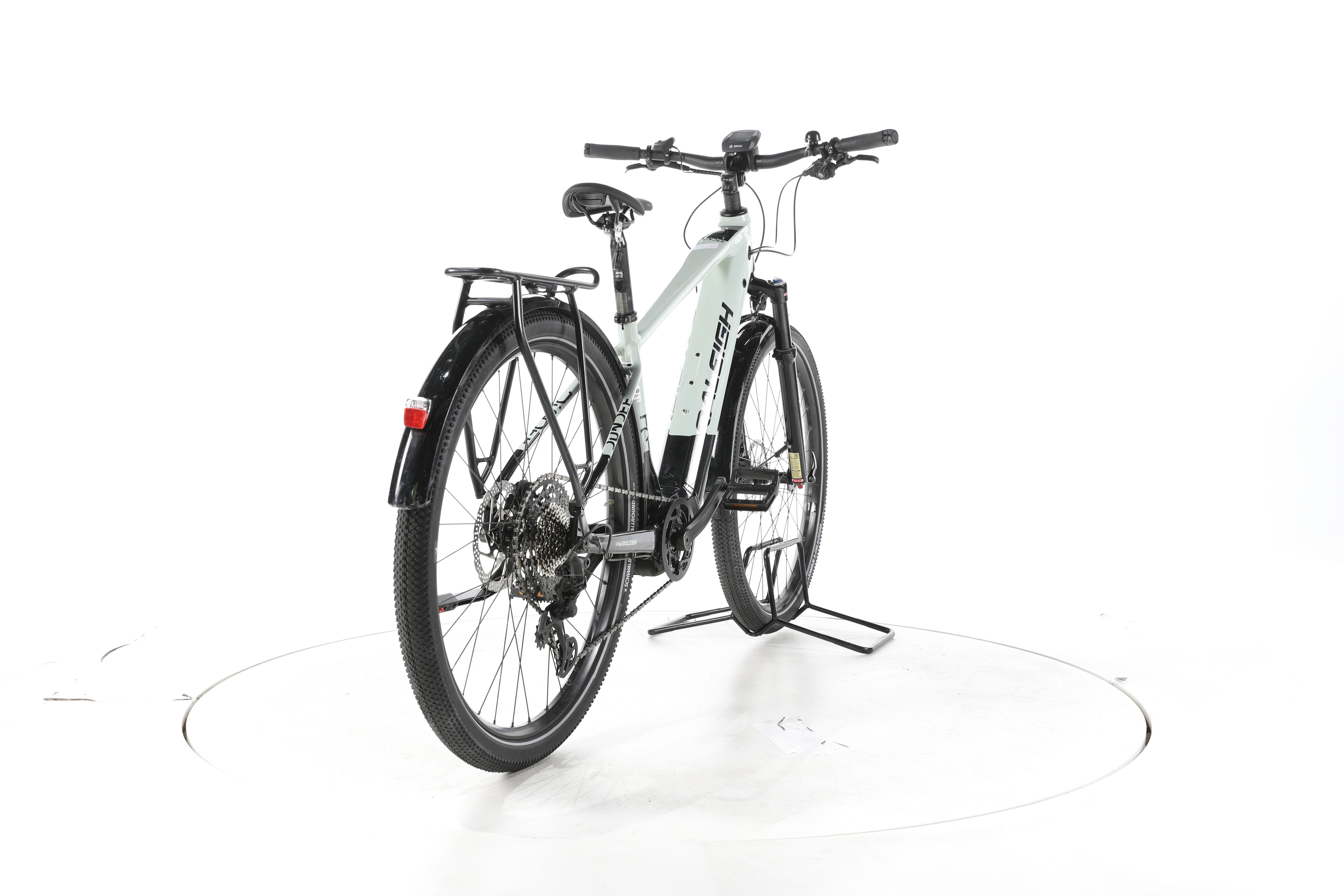 Raleigh Dundee 11 Trekking E-Bike - Image 11