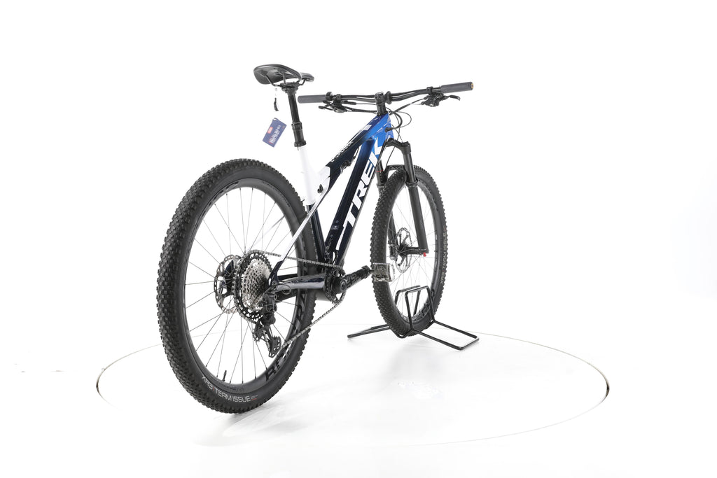 Trek E-Caliber 9.8 XT E-Bike Fully Carbon - Image 11