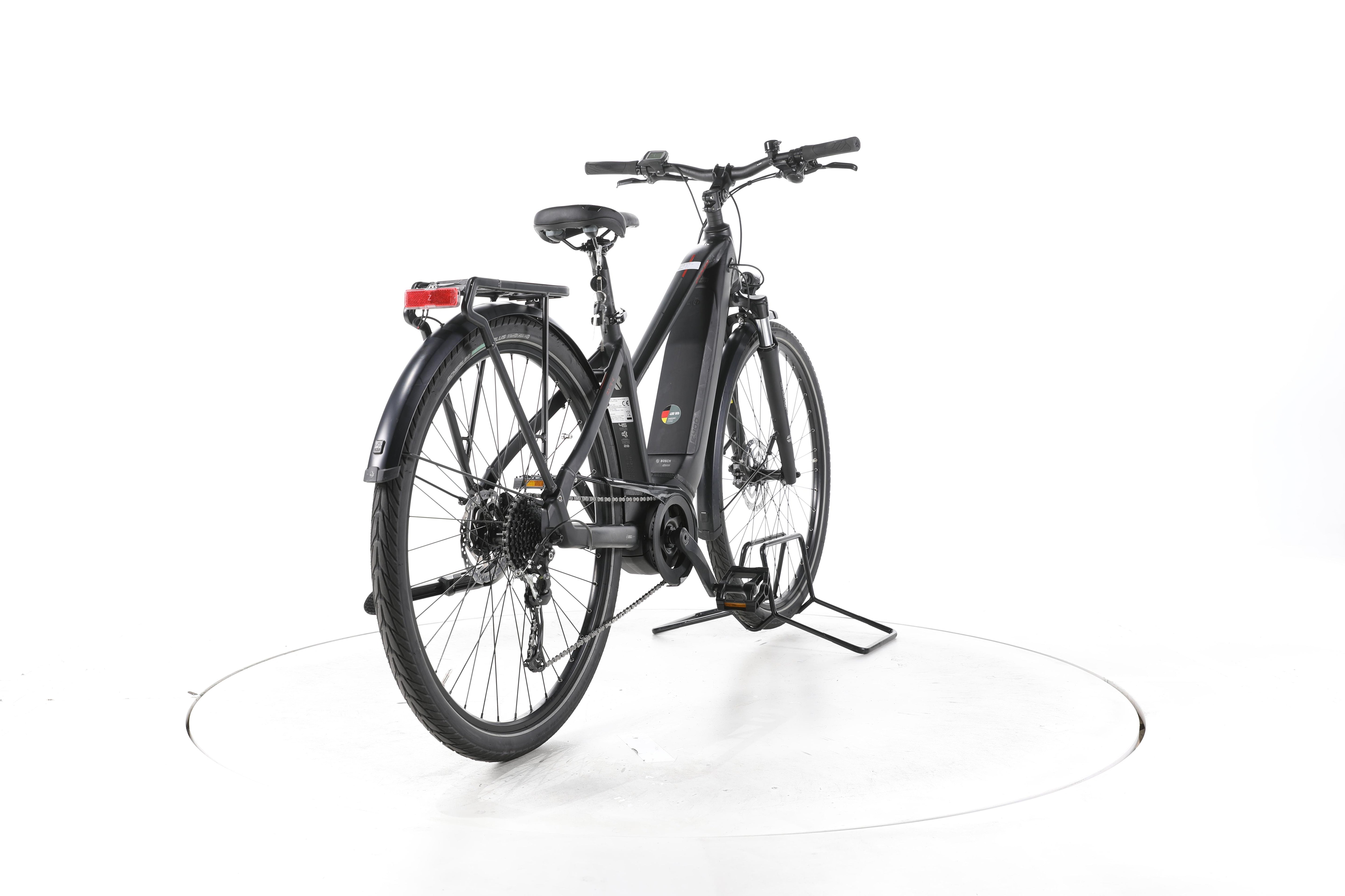 Carver Route E.400 Trekking E-Bike - Image 11