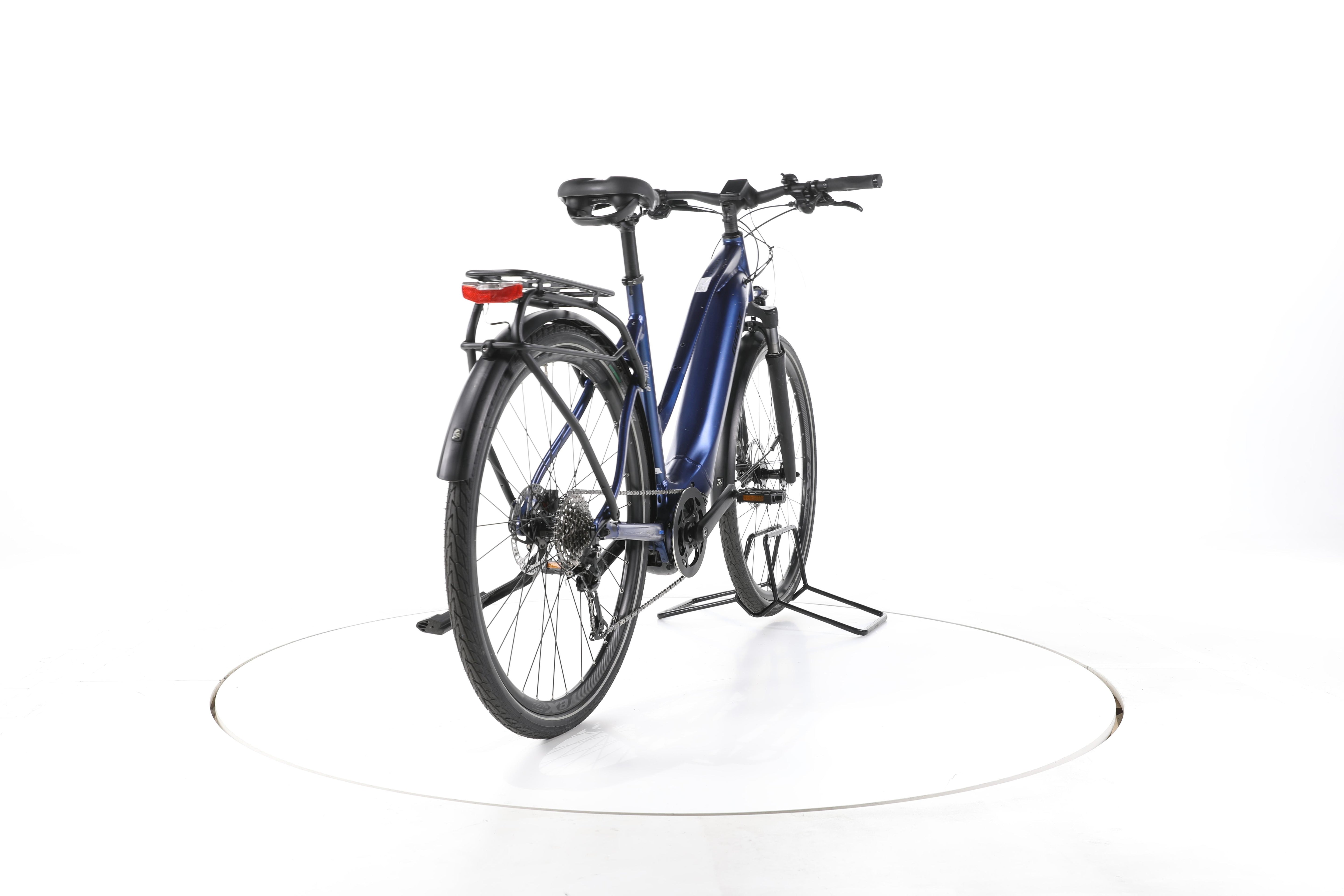 Giant EXPLORE E+ 2 Trekking E-Bike - Image 11
