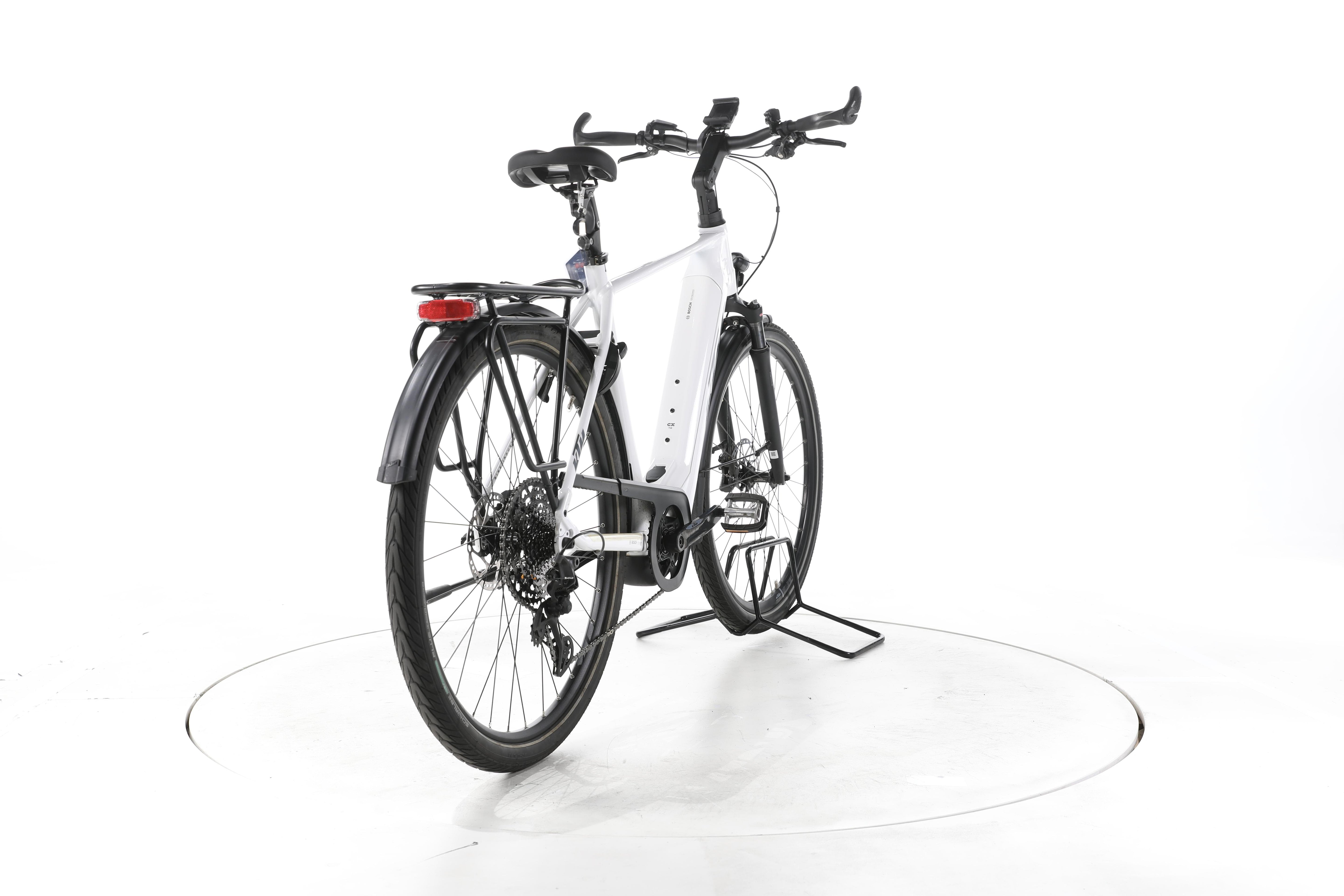 KTM Macina Style 720 Trekking E-Bike - Image 11