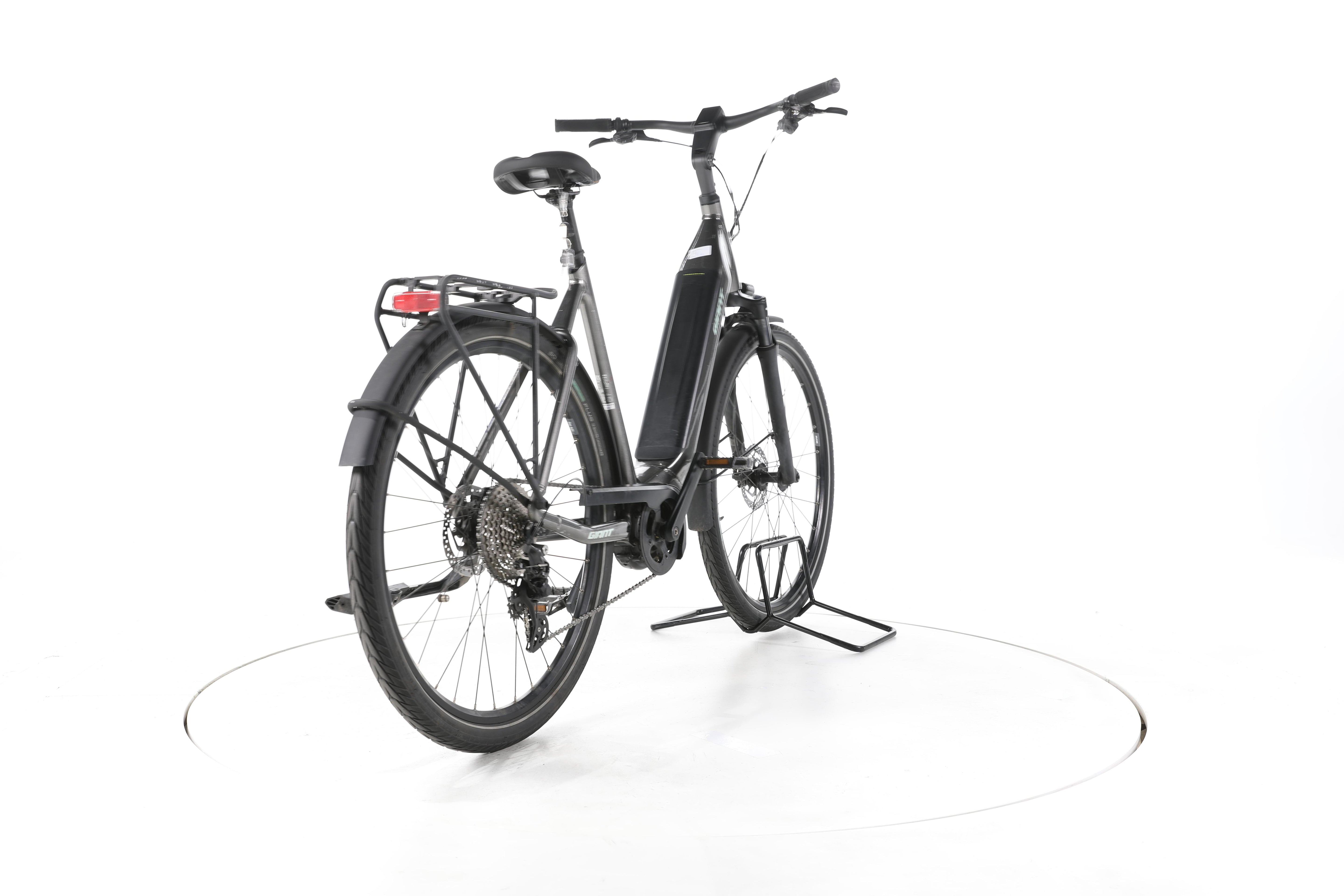 Giant DailyTour E+ 2D LDS Trekking E-Bike Tiefeinsteiger - Image 11