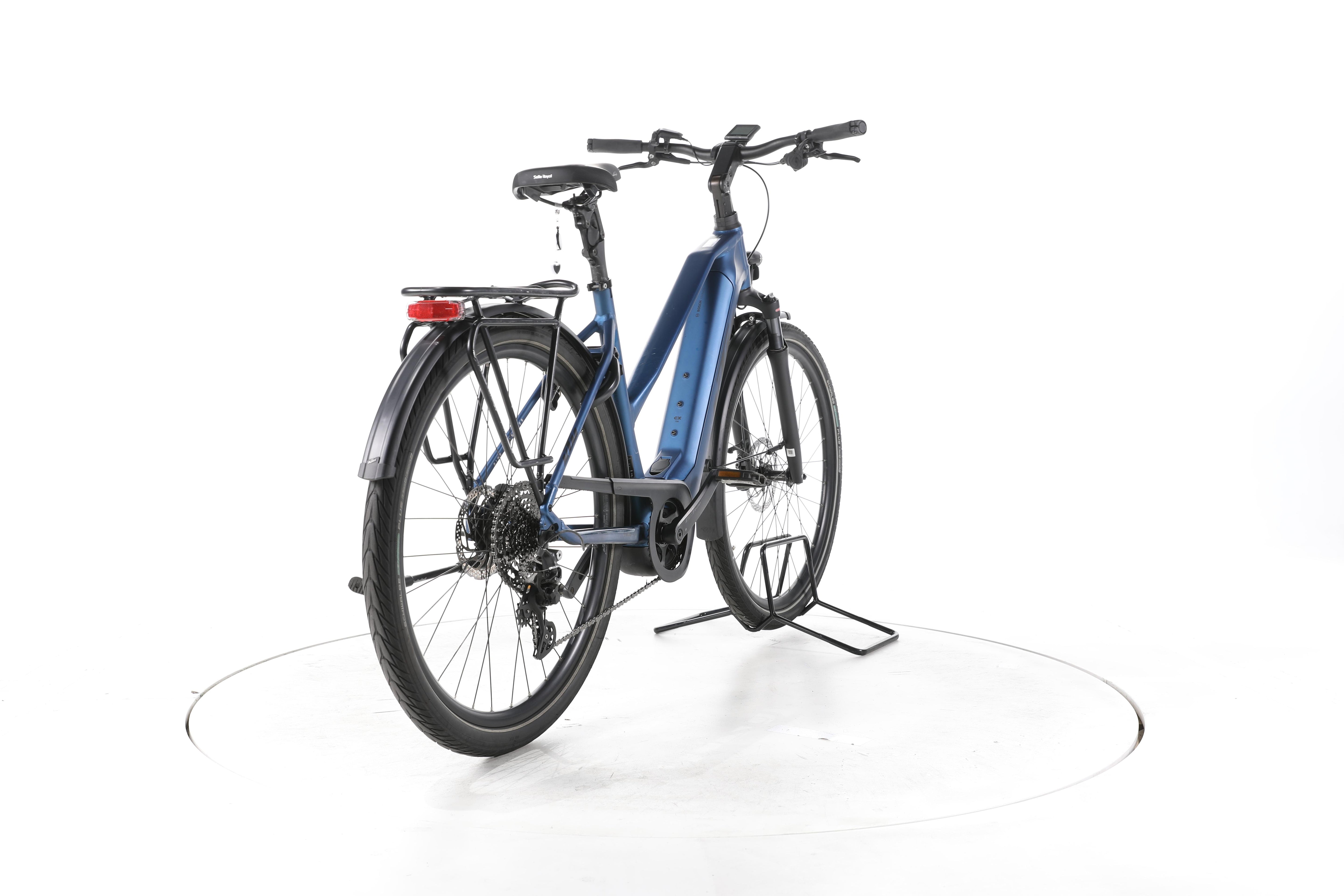 KTM Macina Style 730 Trekking E-Bike - Image 11