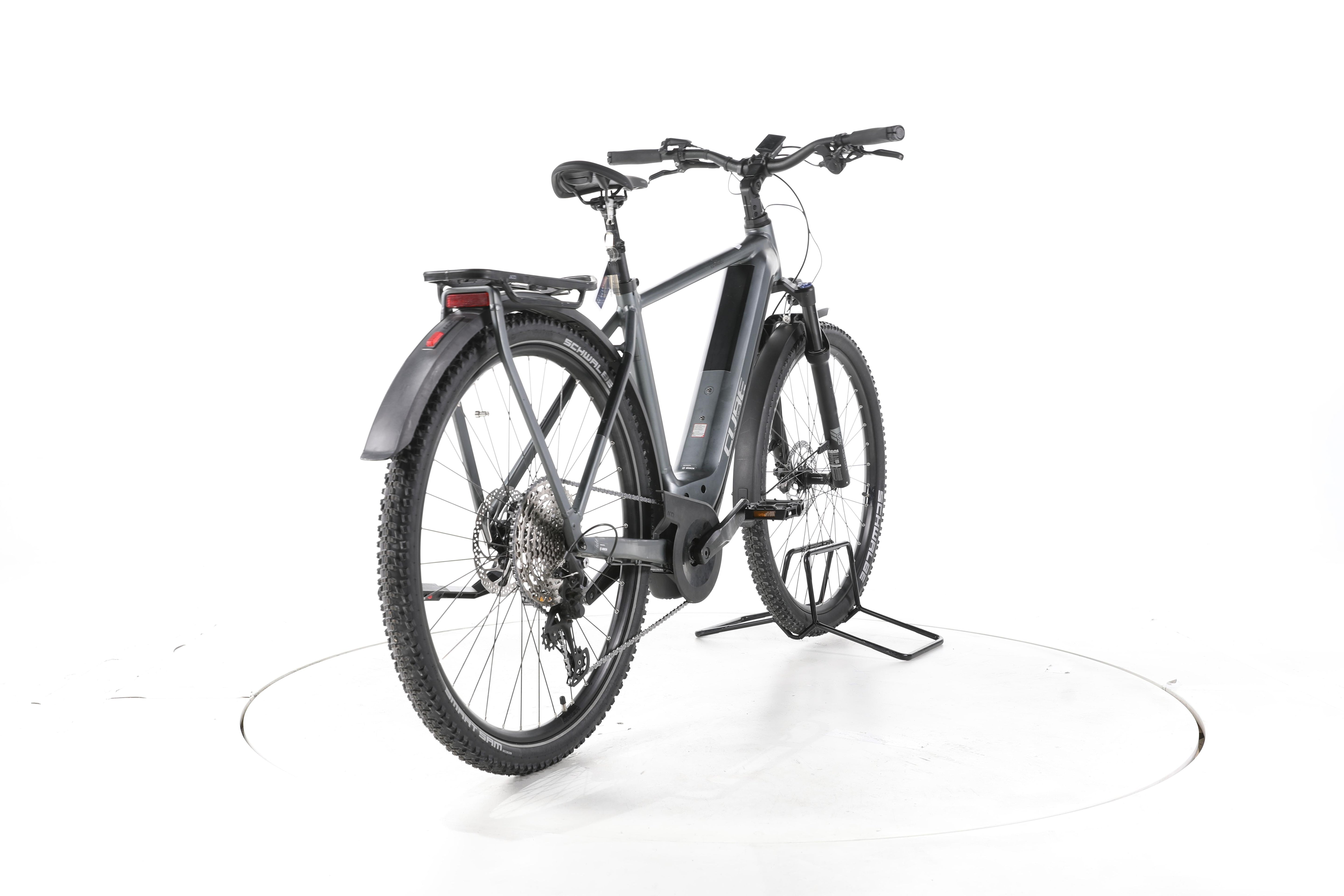 Cube Kathmandu Hybrid Pro Trekking E-Bike - Image 11