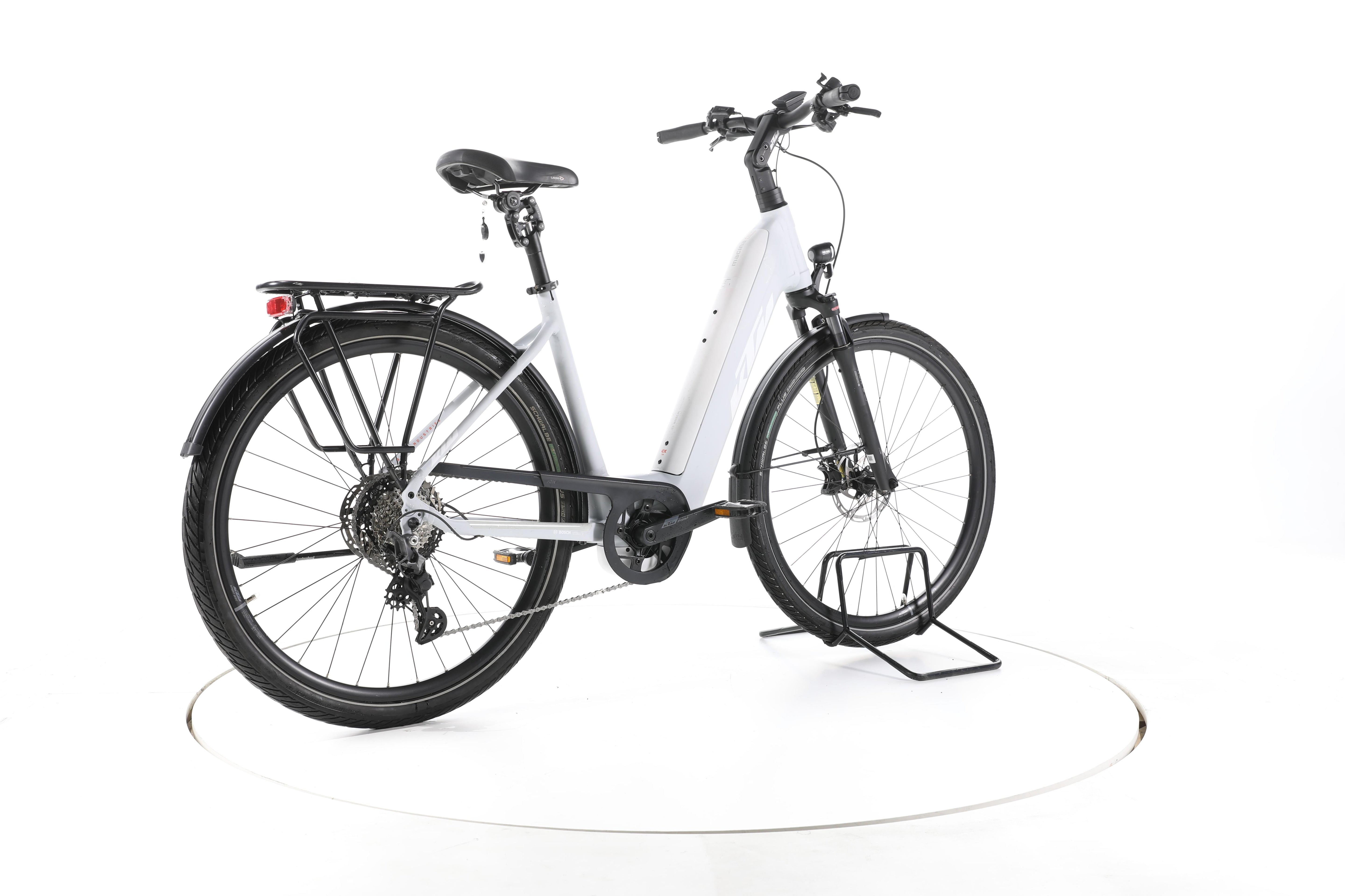 KTM Macina Style Pro Trekking E-Bike Tiefeinsteiger - Image 12