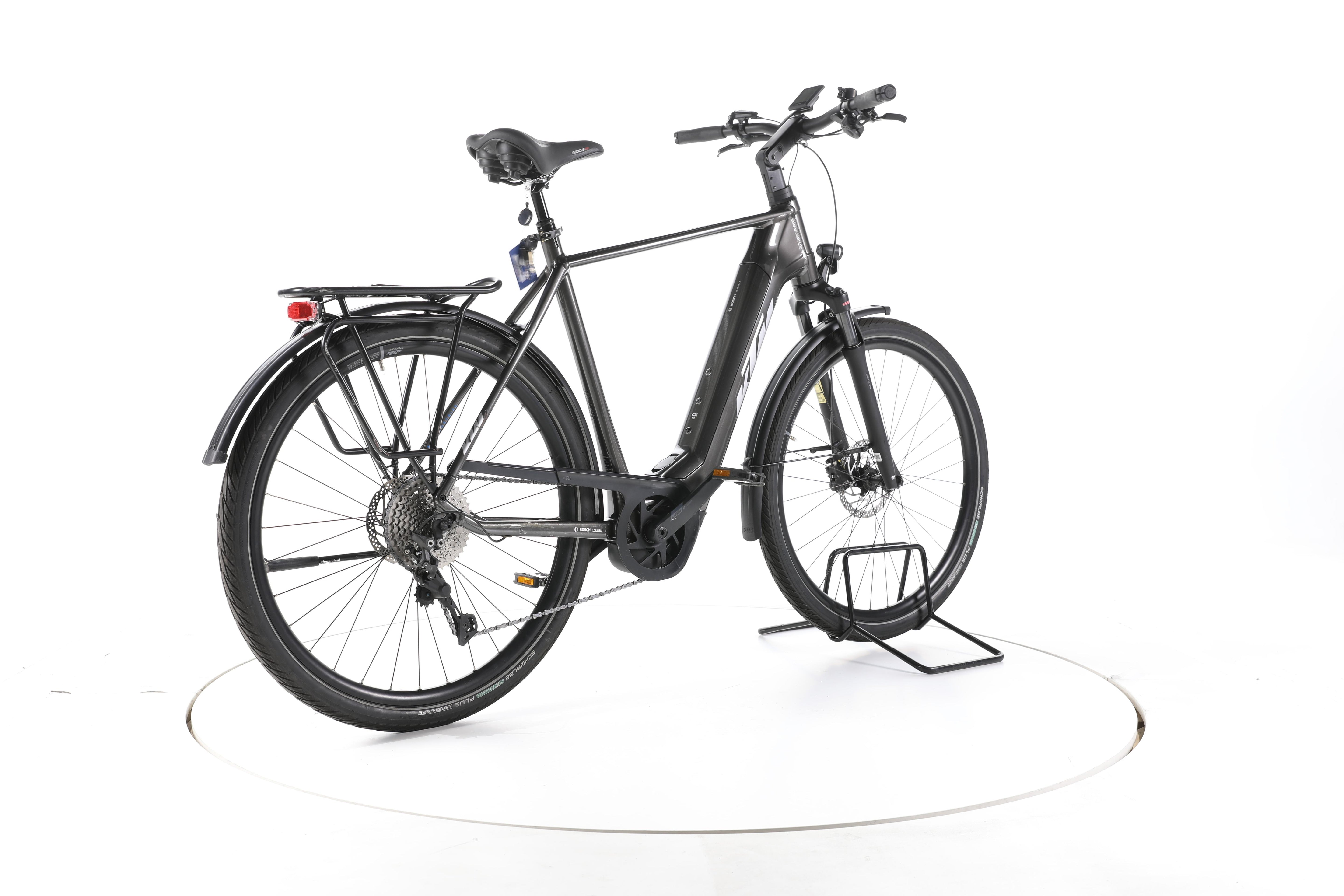 KTM Macina Style 740 Trekking E-Bike - Image 12