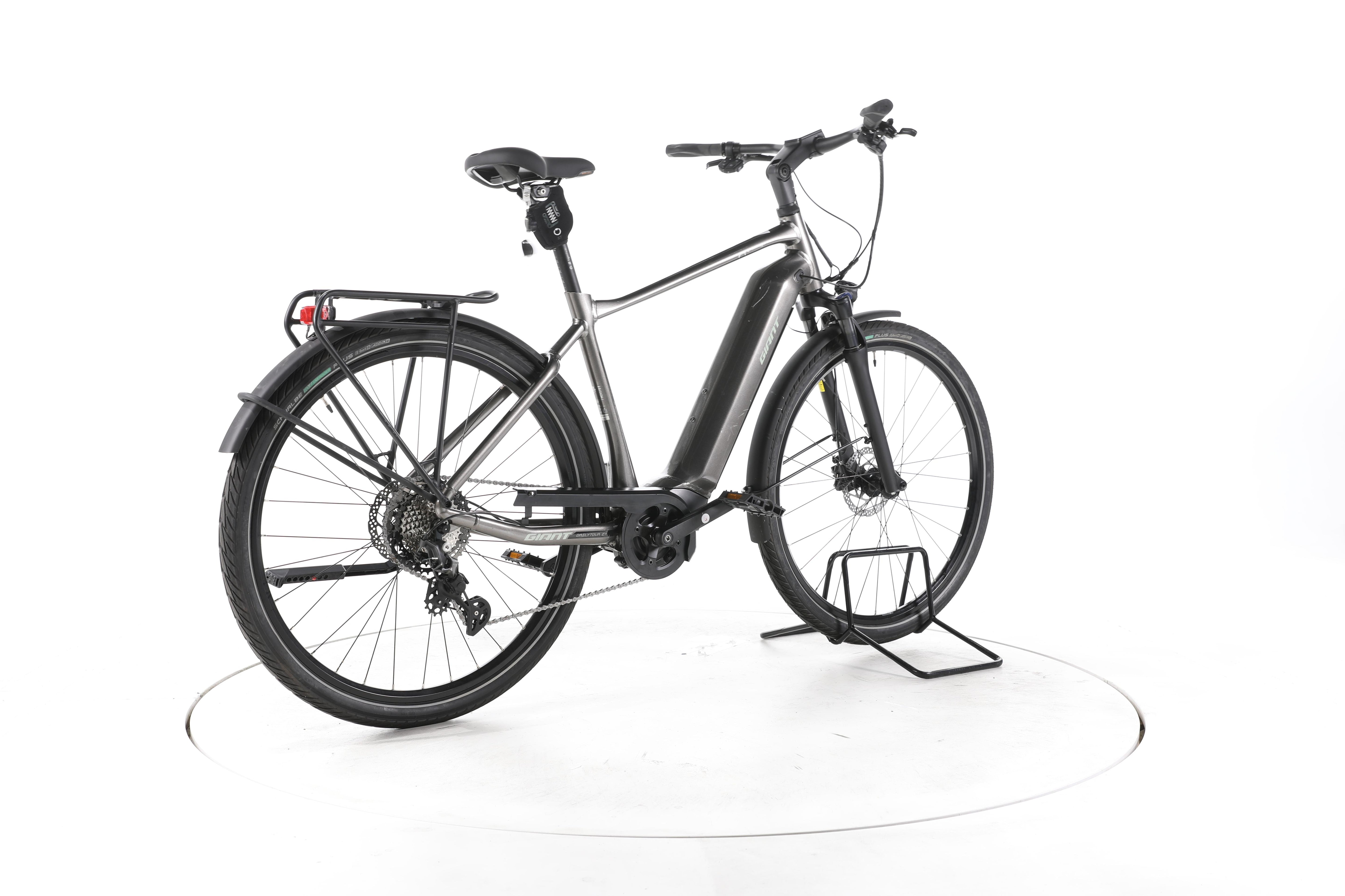 Giant Dailytour E+2 Trekking E-Bike - Image 12