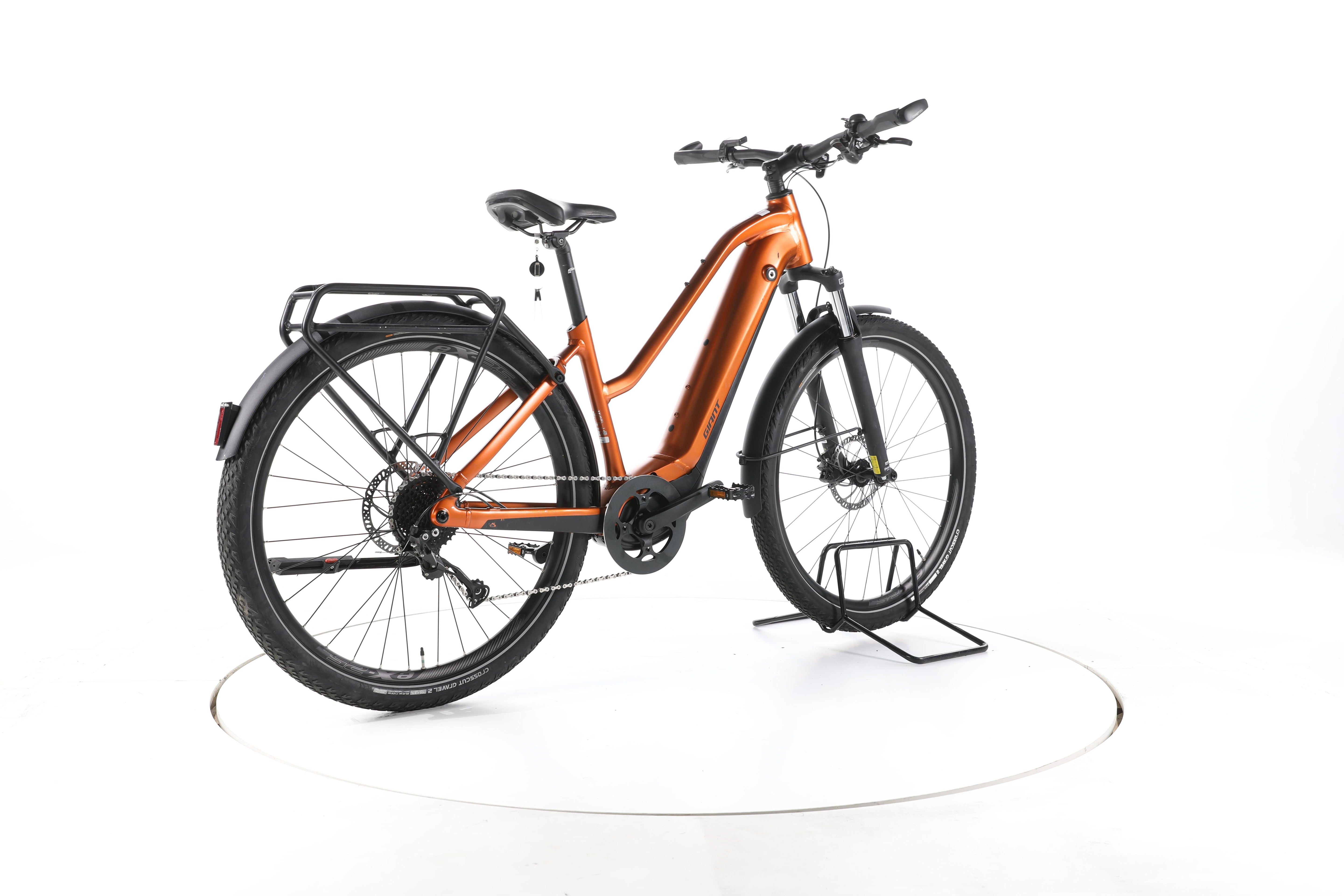 Giant Explore E+ 2 Trekking E-Bike - Image 12