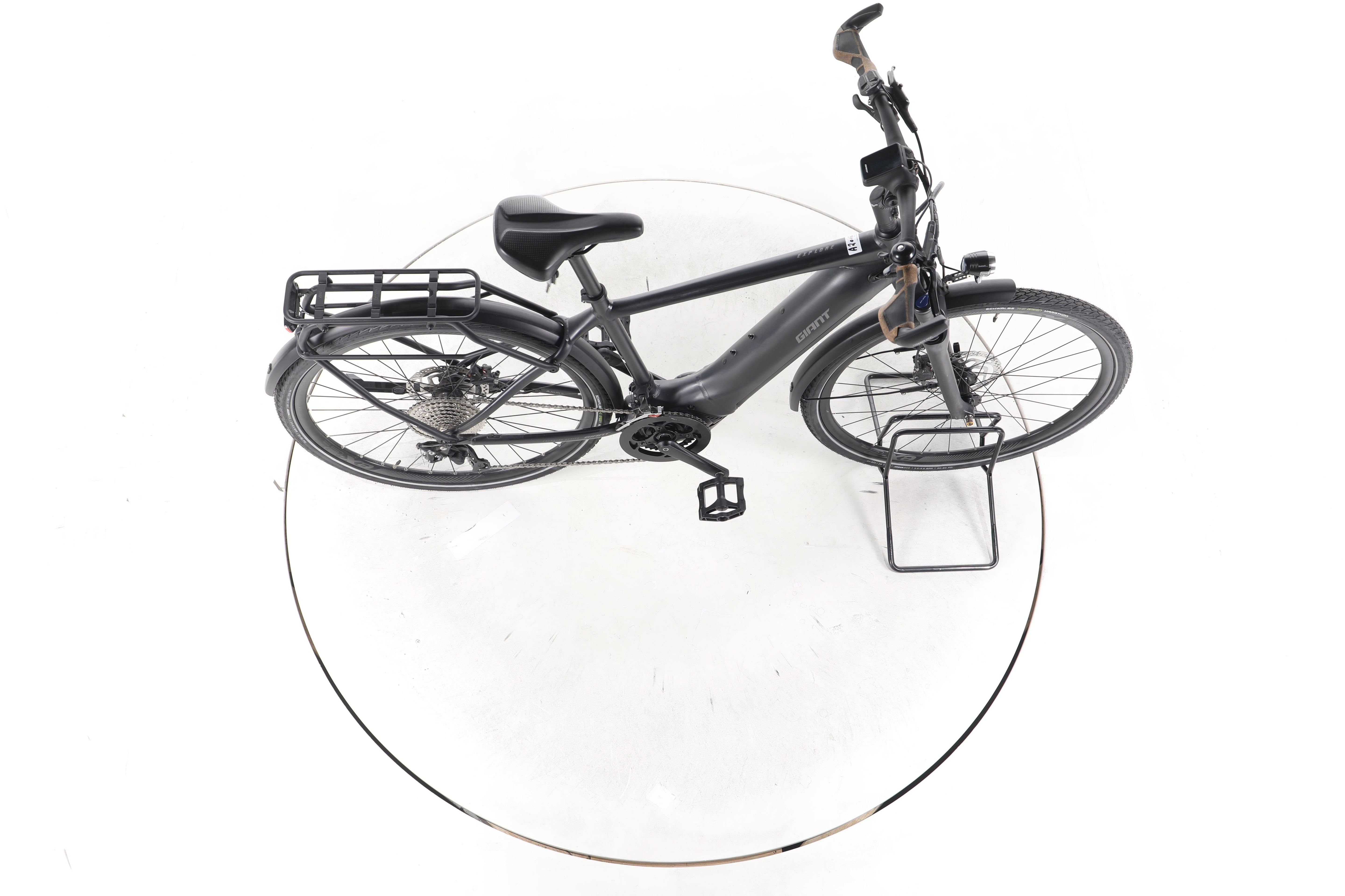 Giant Explore E+ 1 Trekking E-Bike - Image 13