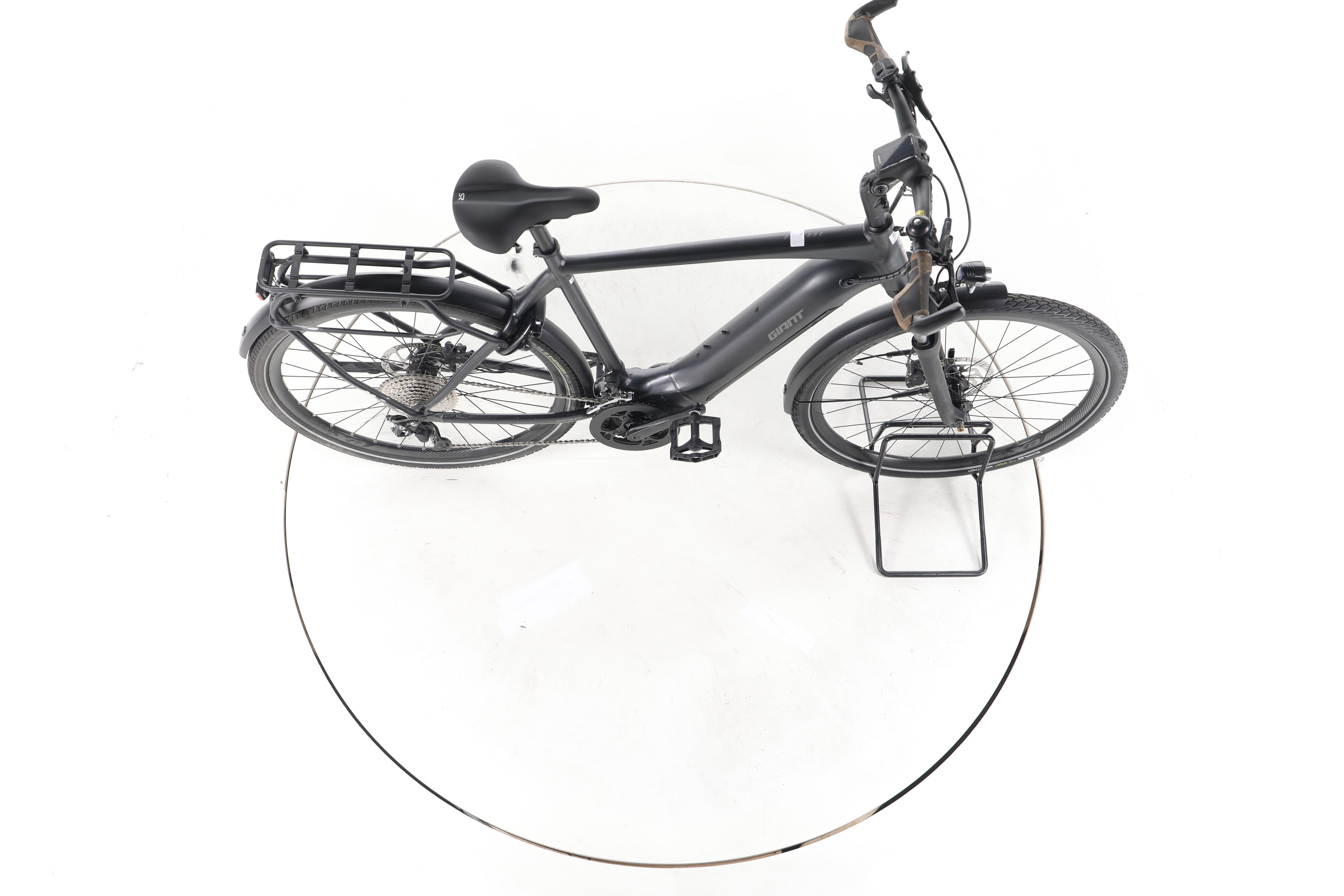 Giant Explore E+ 1 Trekking E-Bike - Image 13