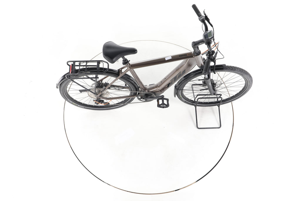 KTM Macina Ultimate Pro Trekking E-Bike - Image 13