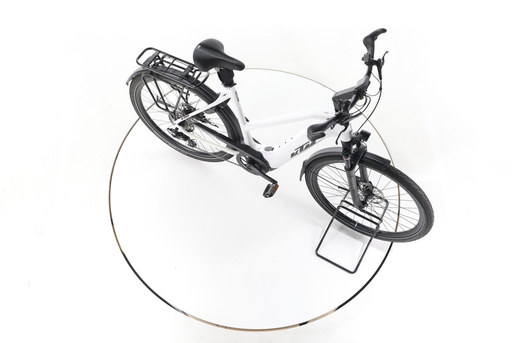 KTM Cento 10 Plus Trekking E-Bike 2024 - Image 14