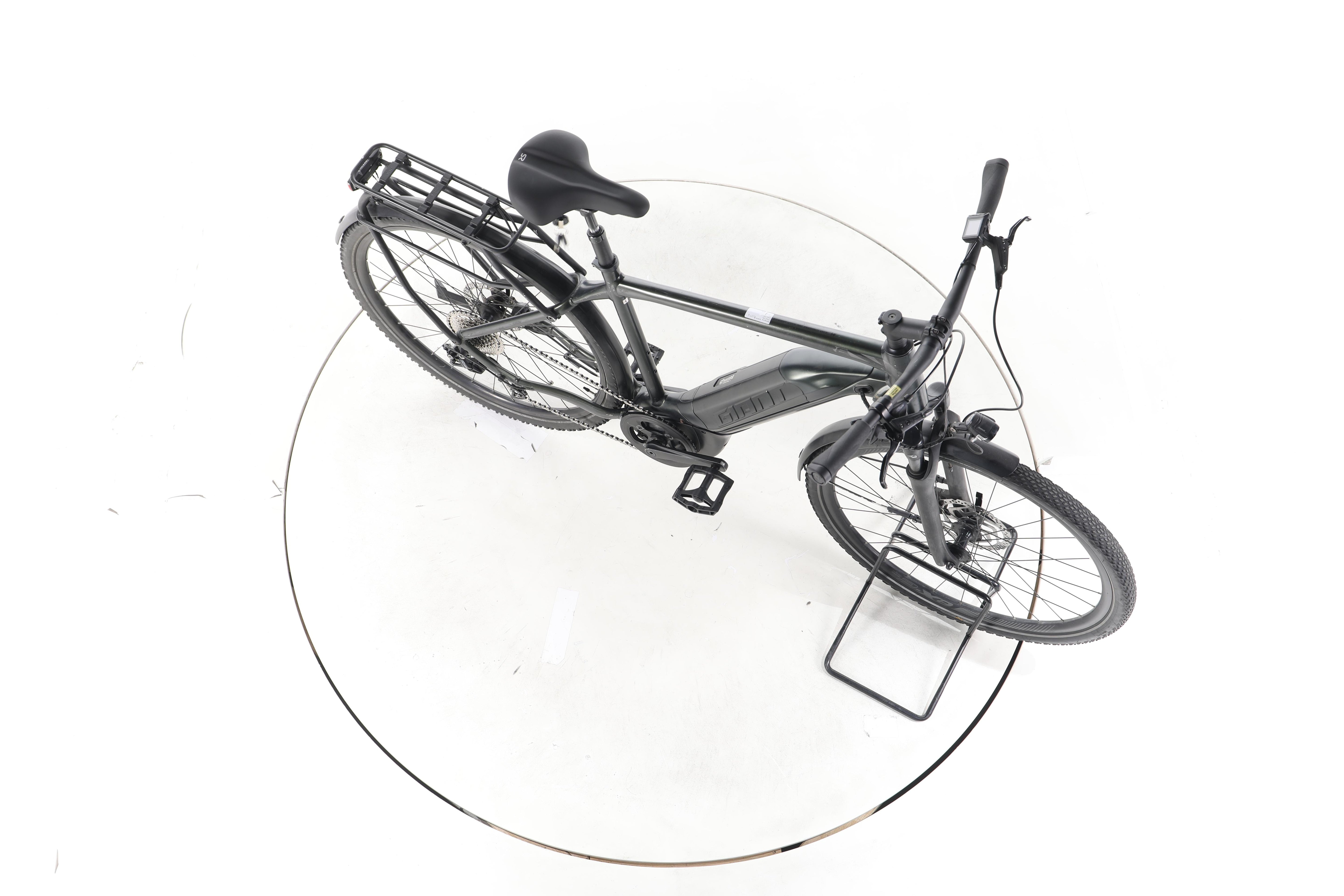 Giant Explore E+ 3 Trekking E-Bike - Image 14