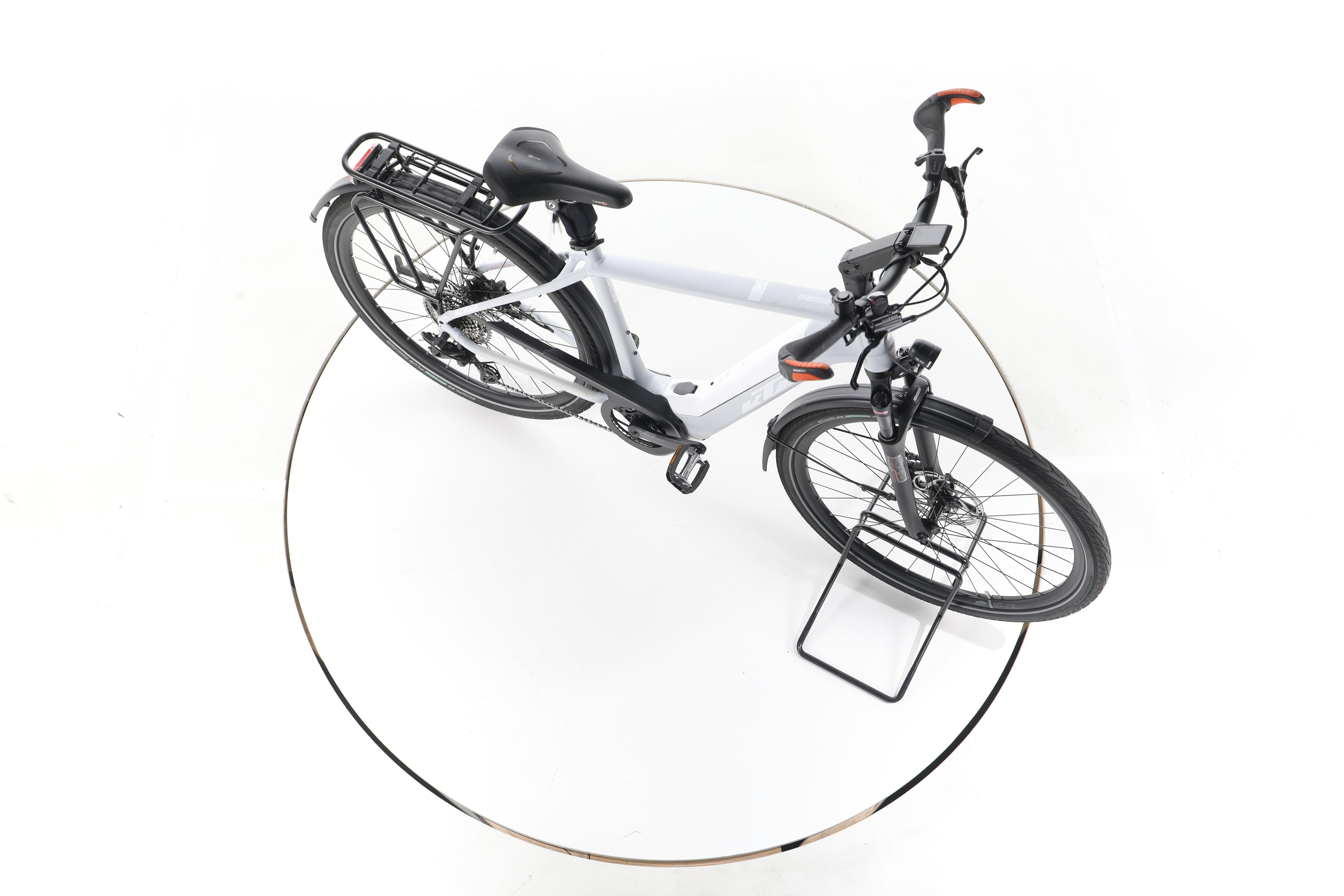 KTM Macina Style Pro Trekking E-Bike - Image 14