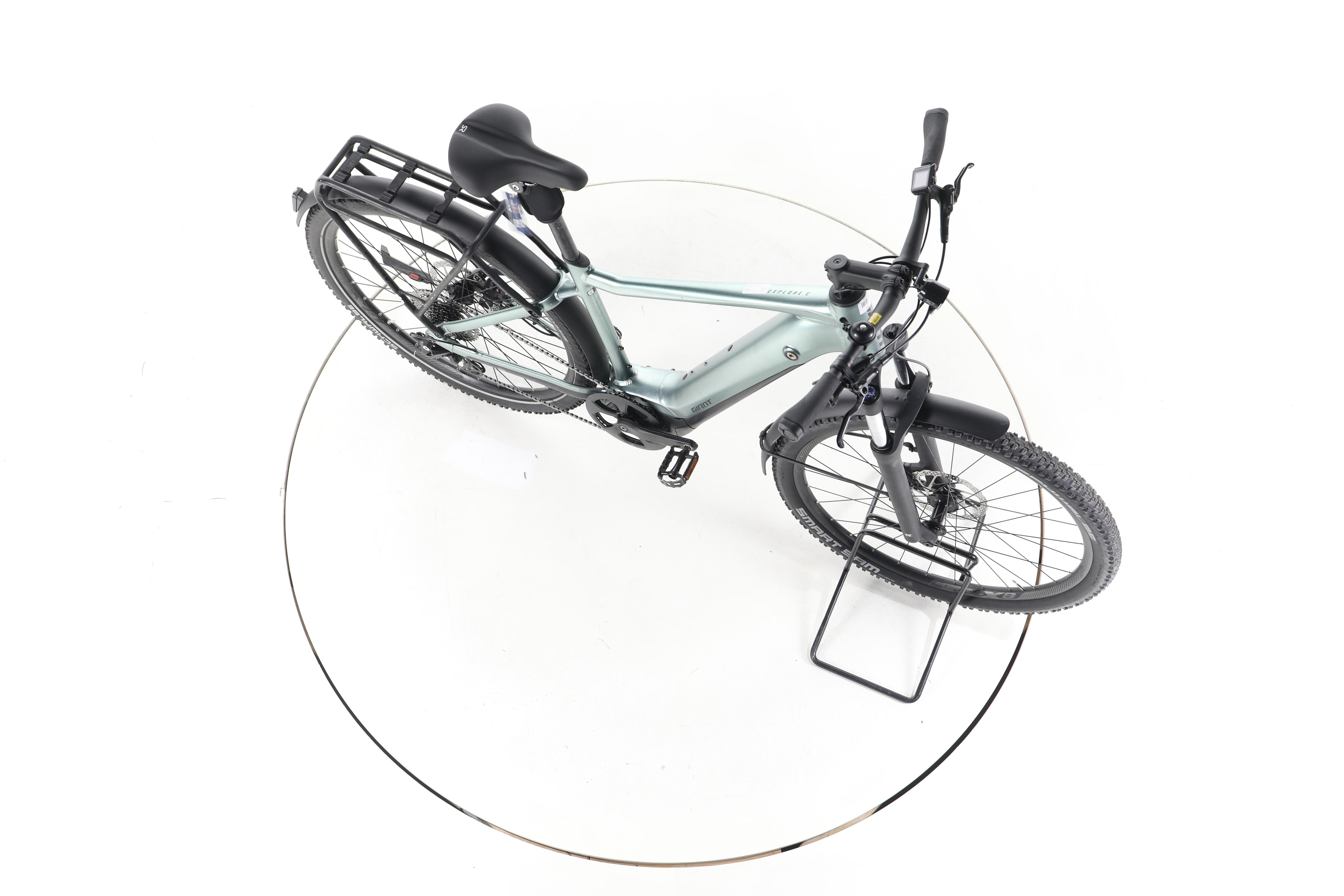Giant Explore E+ 1 Trekking E-Bike - Image 14