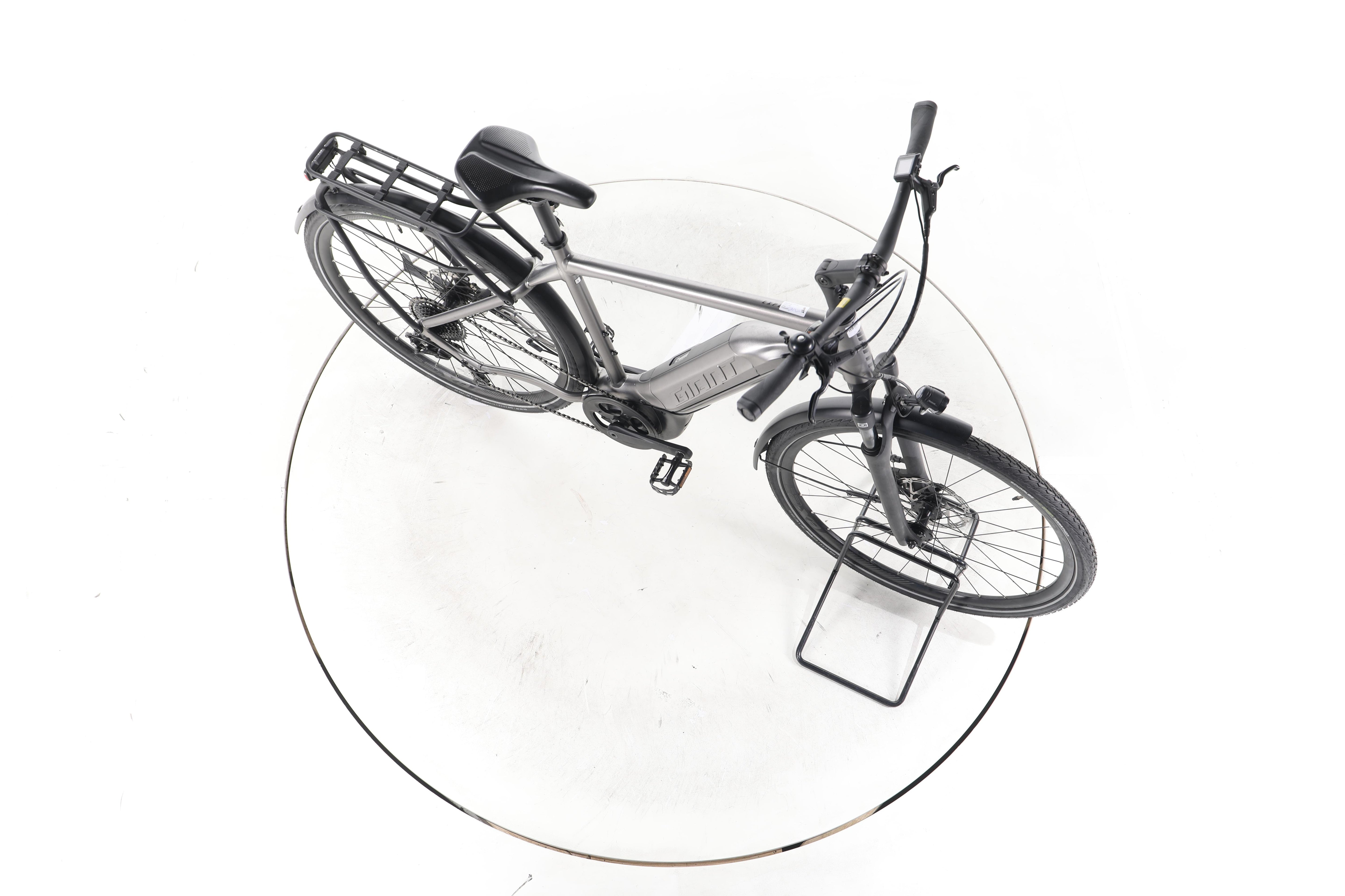 Giant Explore E+ 3 Trekking E-Bike - Image 14