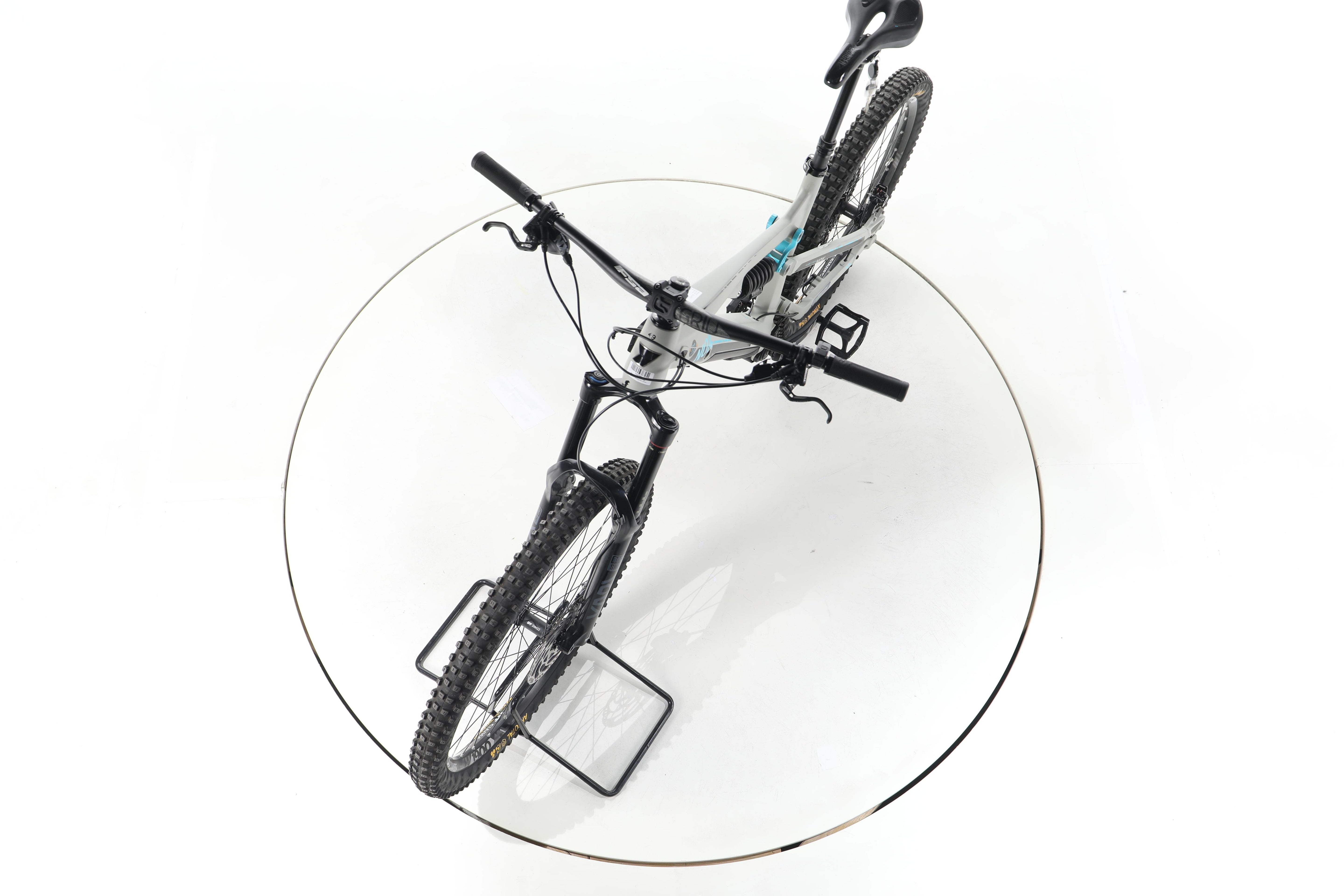 Nox Cycles HELIUM ENDURO 7.1 E-Bike Fully Carbon - Image 17