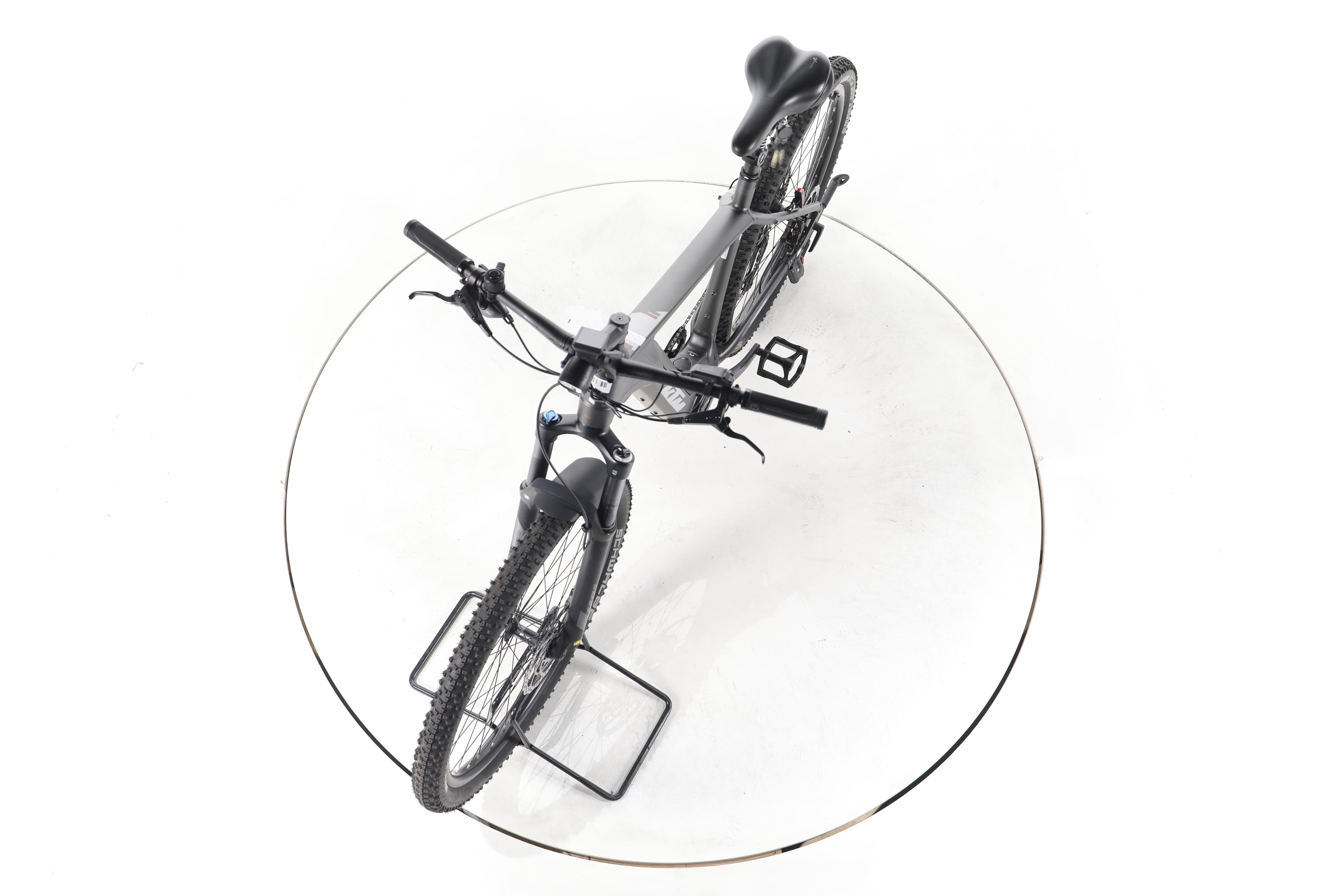 KTM Macina Team LFC Trekking E-Bike - Image 17