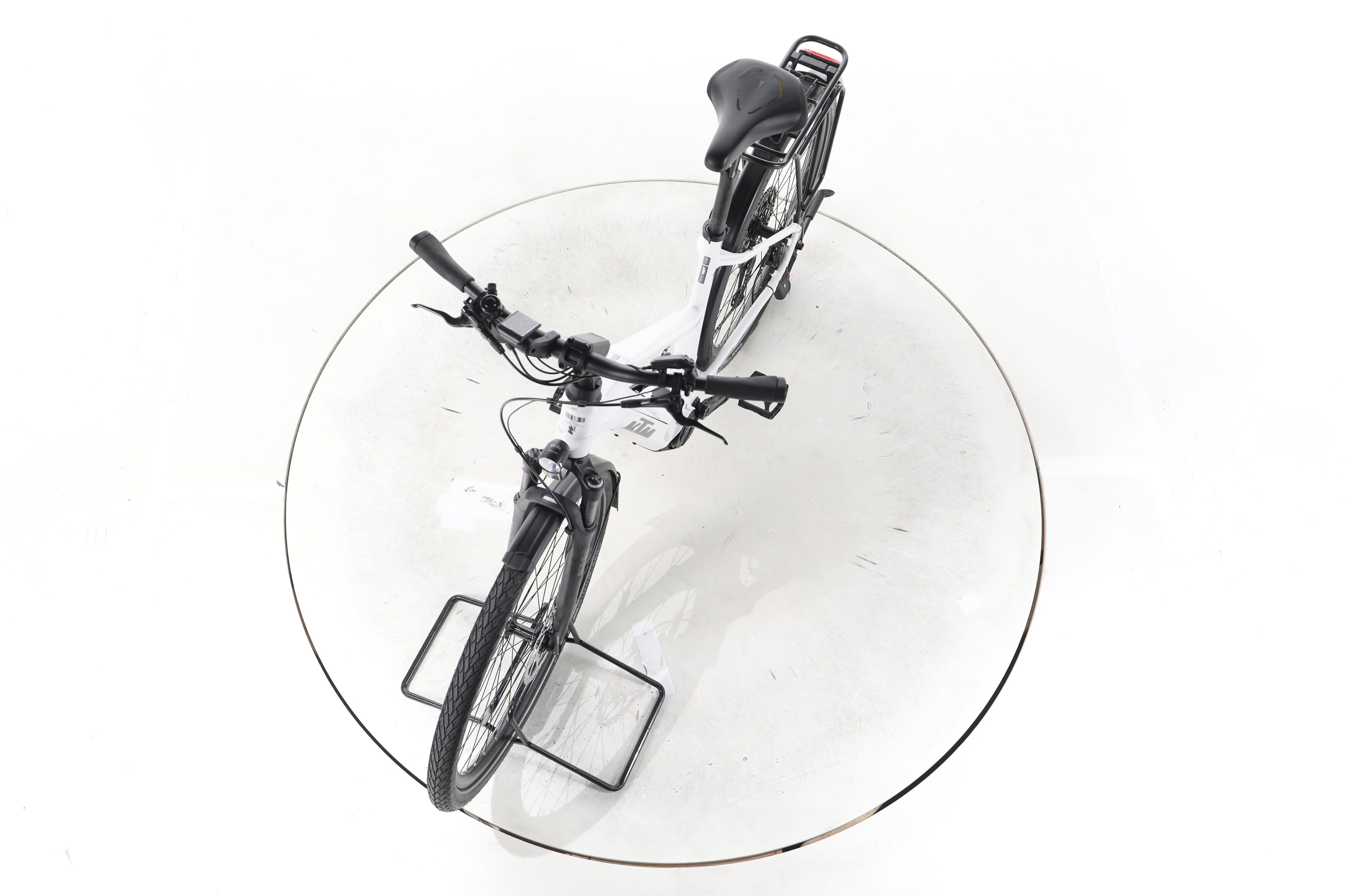 KTM Macina Style 720 Trekking E-Bike - Image 17