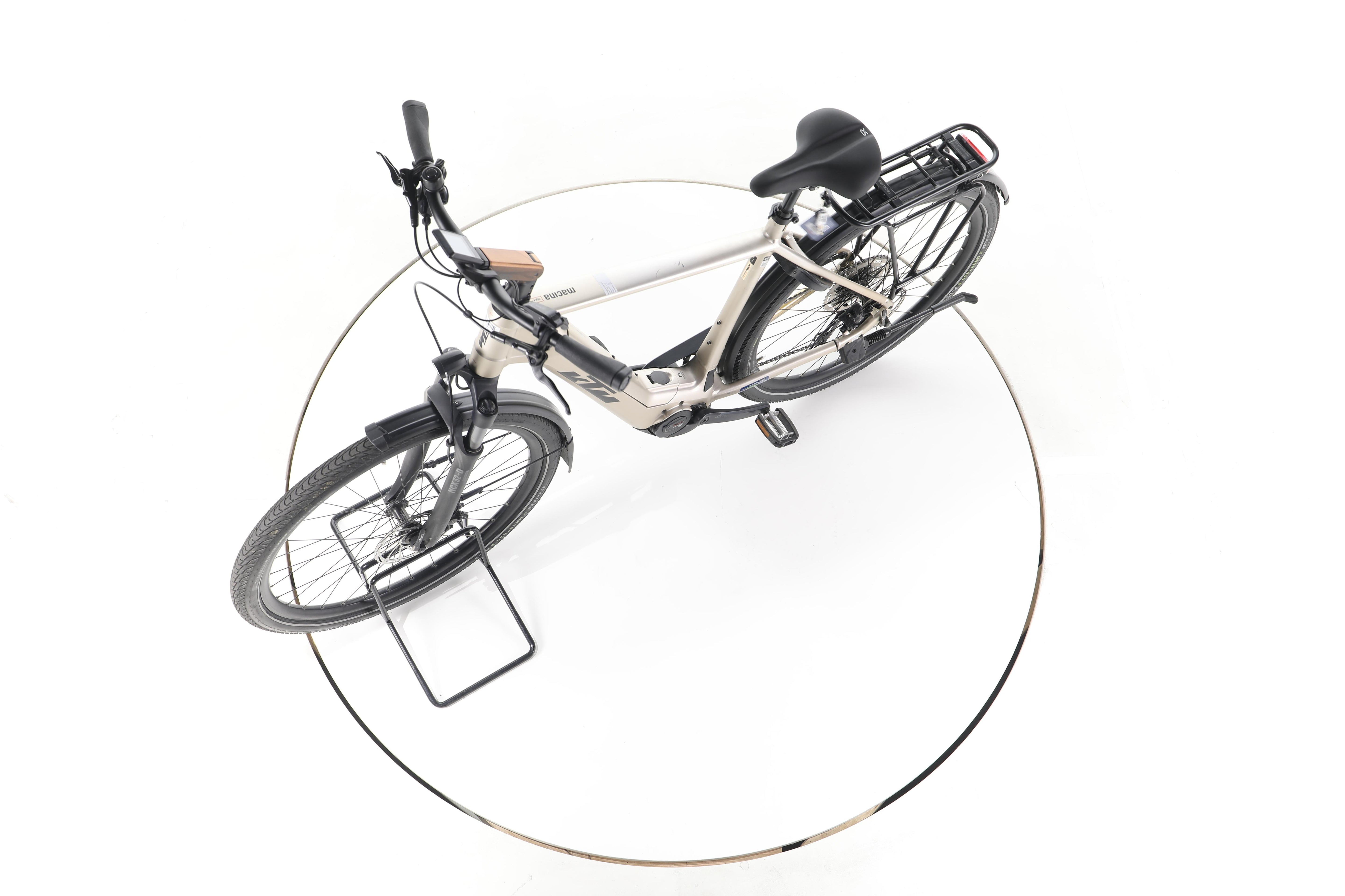 KTM Macina Style 740 Trekking E-Bike - Image 18