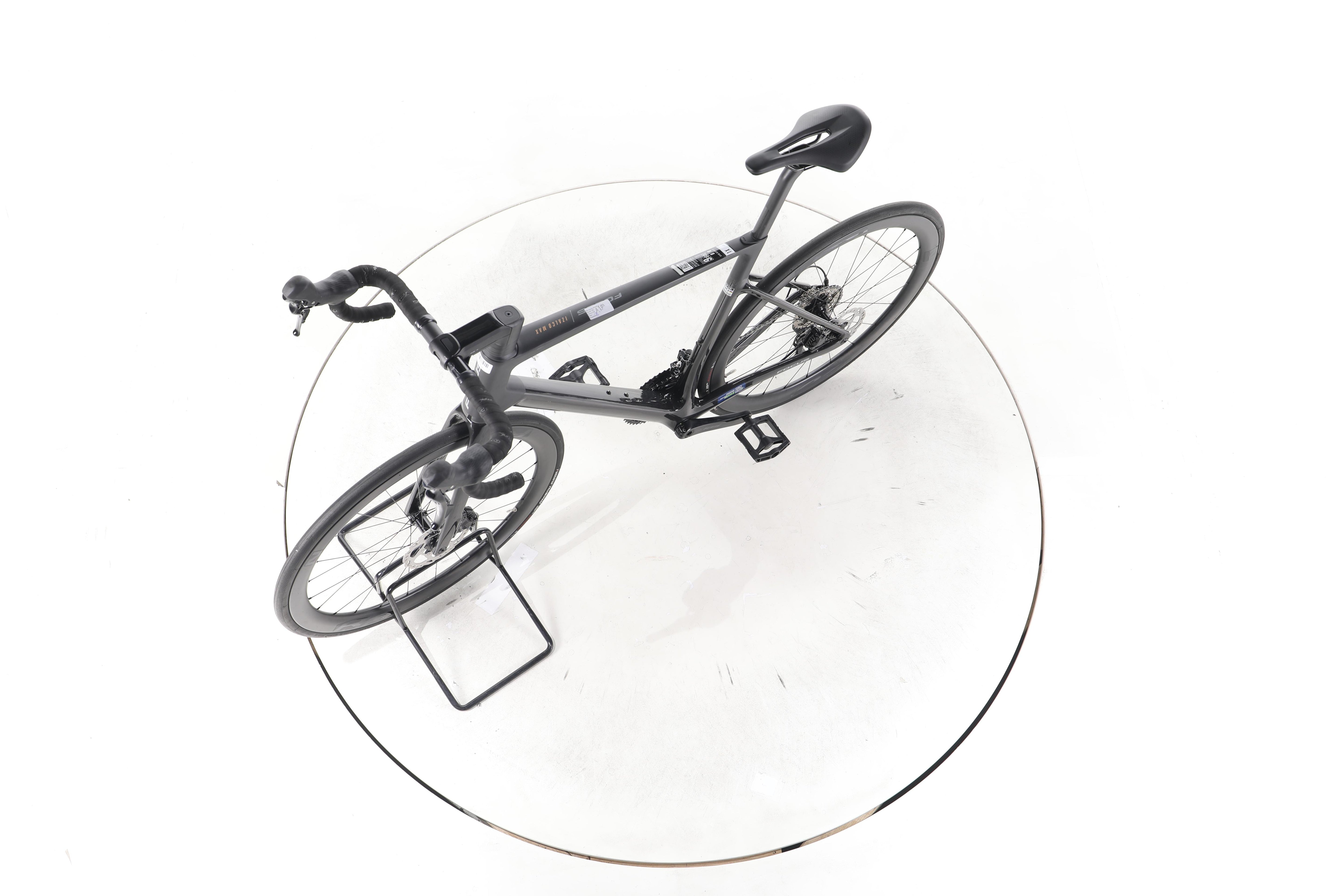 Focus Izalco MAX 8.8 Rennrad Carbon 2025 - Image 18