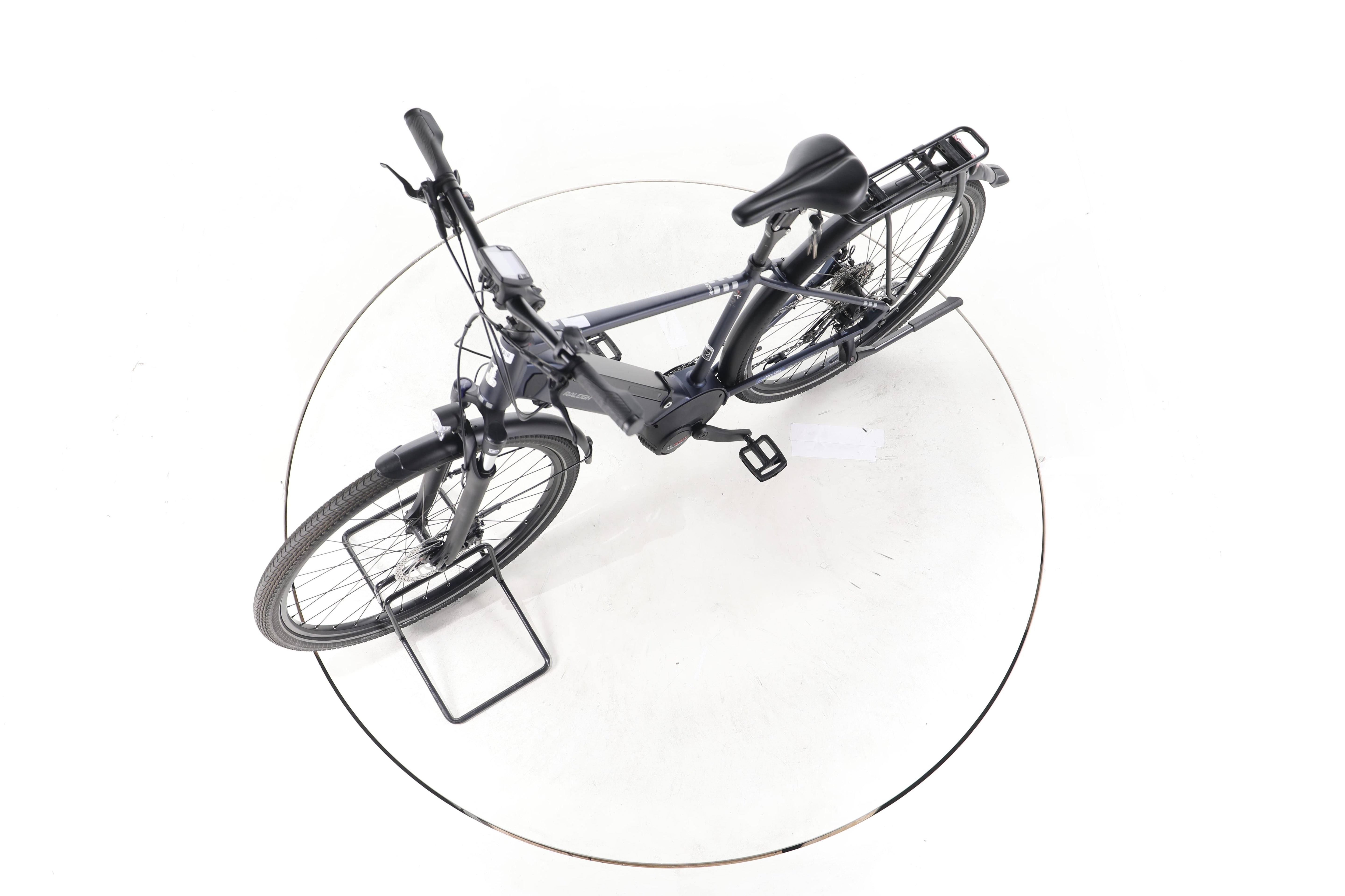 Raleigh Kent 9 Trekking E-Bike - Image 18