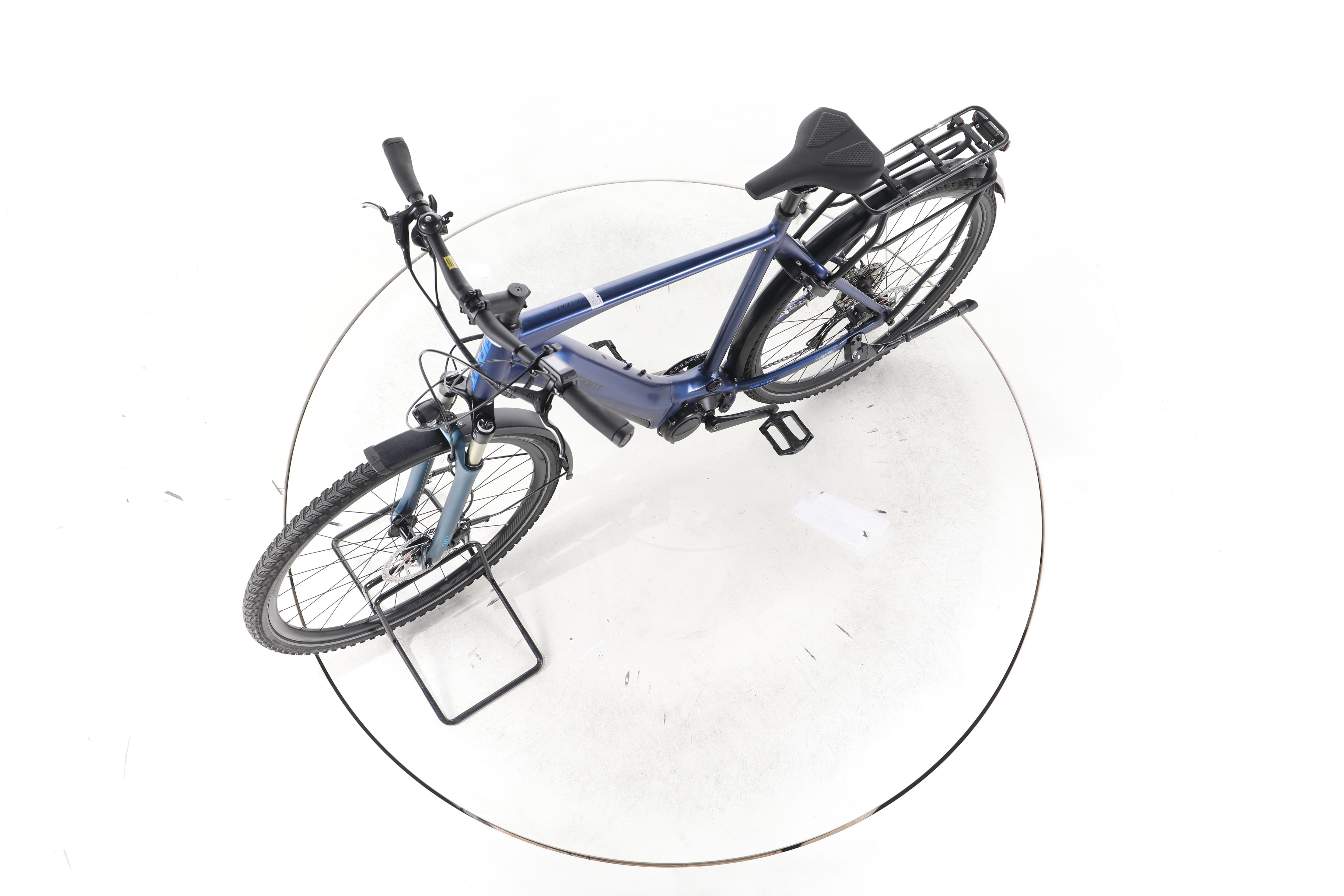 Giant Explore E+ 2 Trekking E-Bike - Image 18