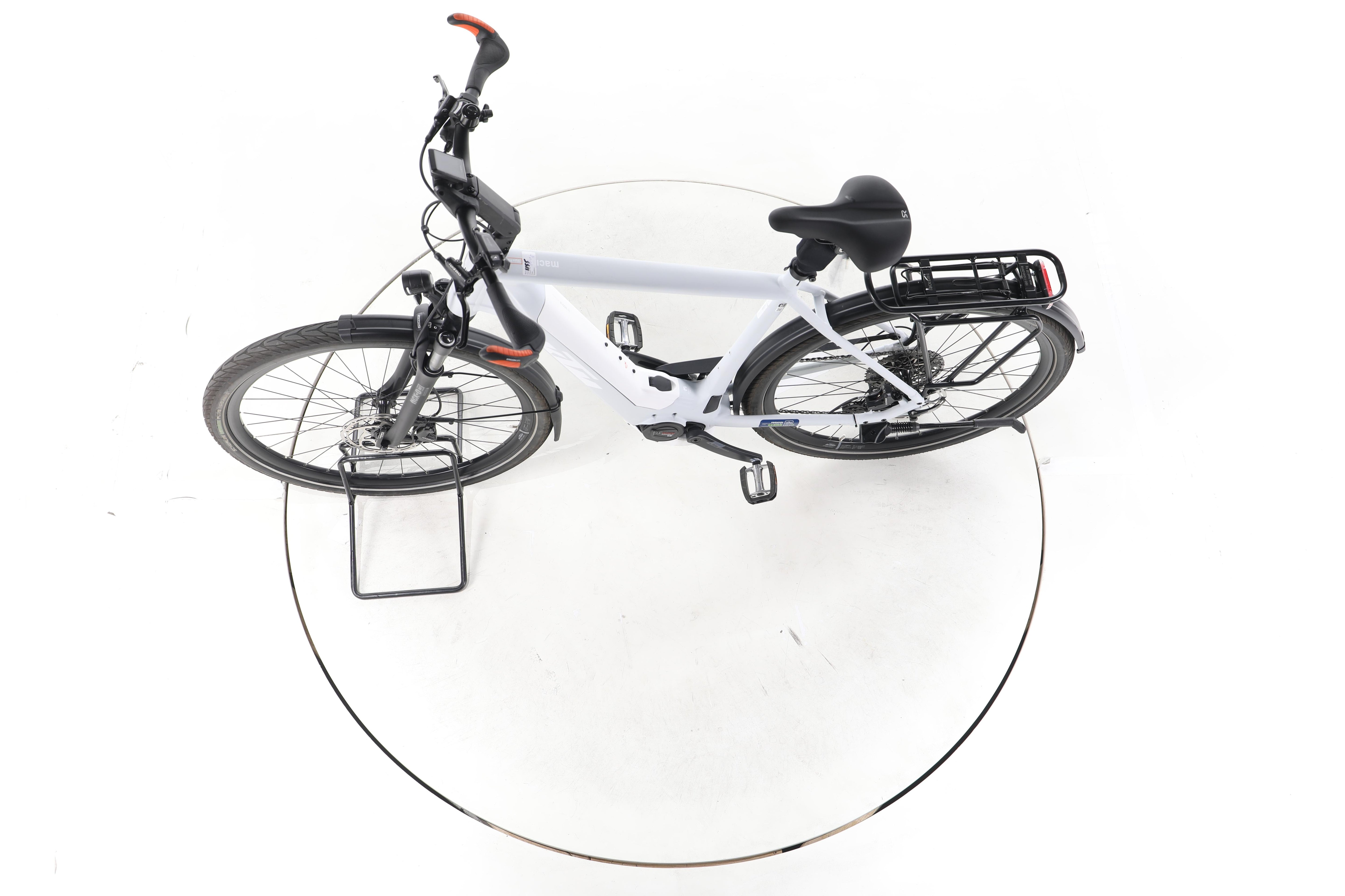 KTM Macina Style Pro Trekking E-Bike - Image 19