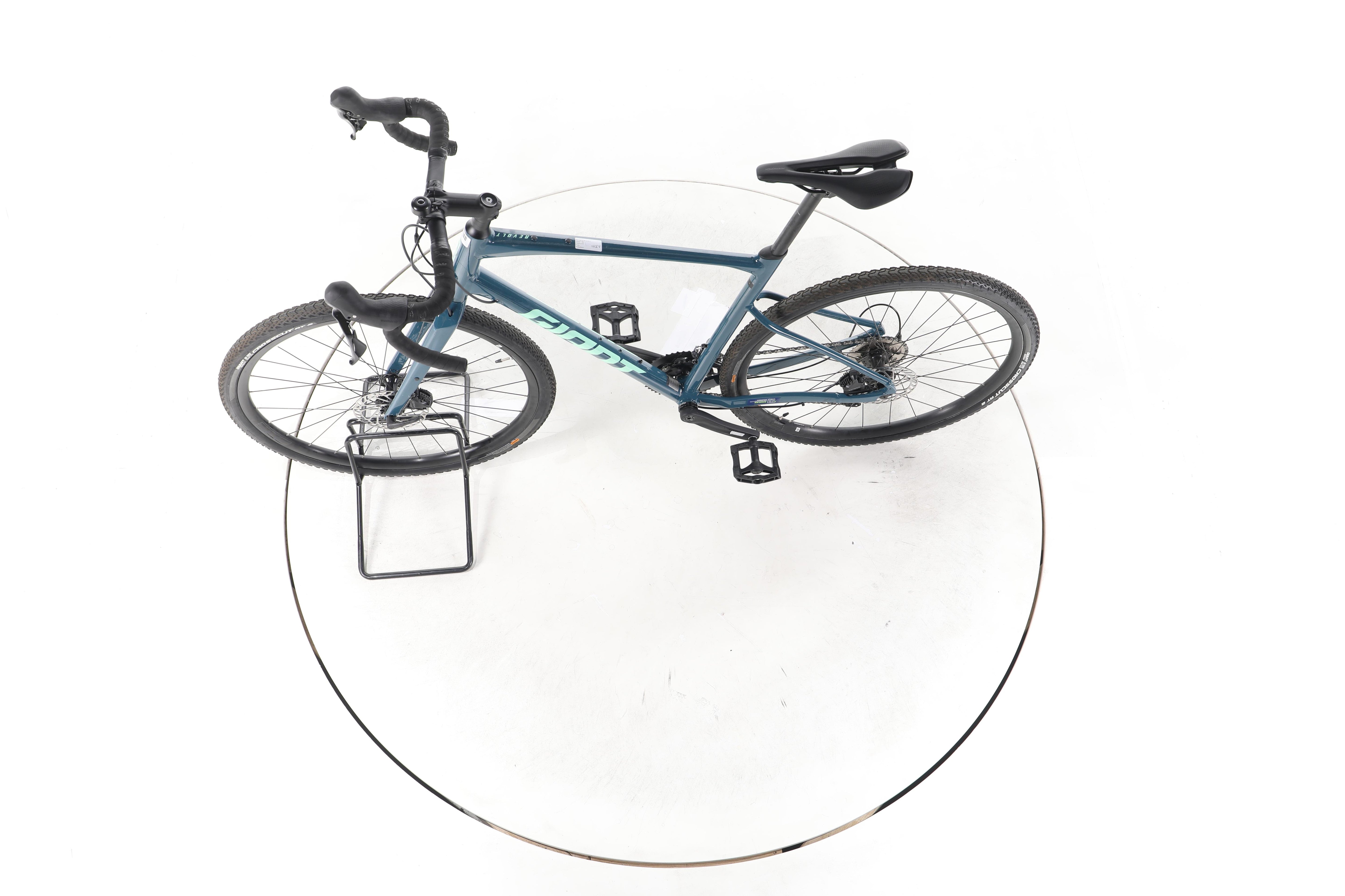 Giant Revolt 1 Gravelbike 2024 - Image 19