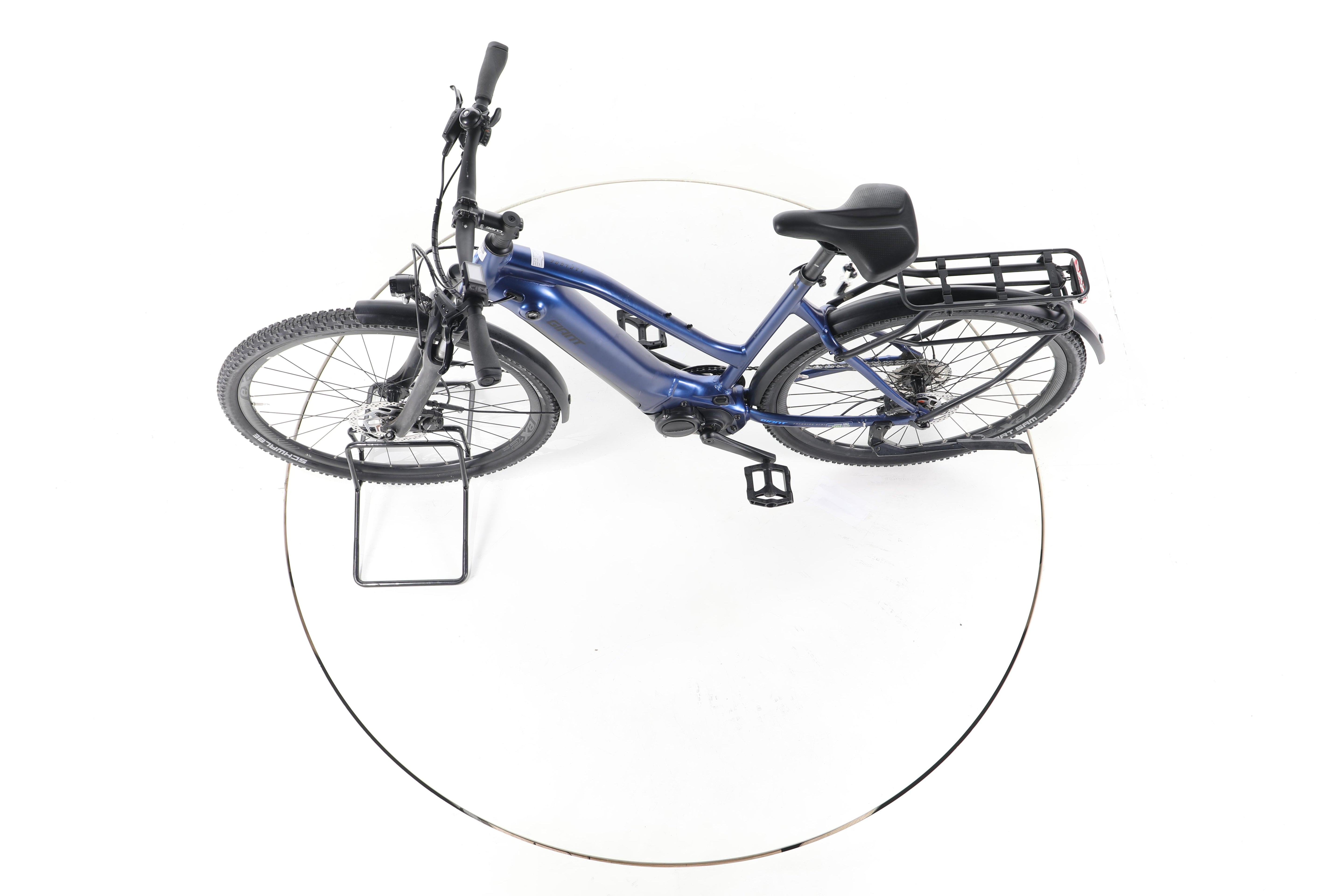 Giant Explore E+2 STA Trekking E-Bike - Image 19