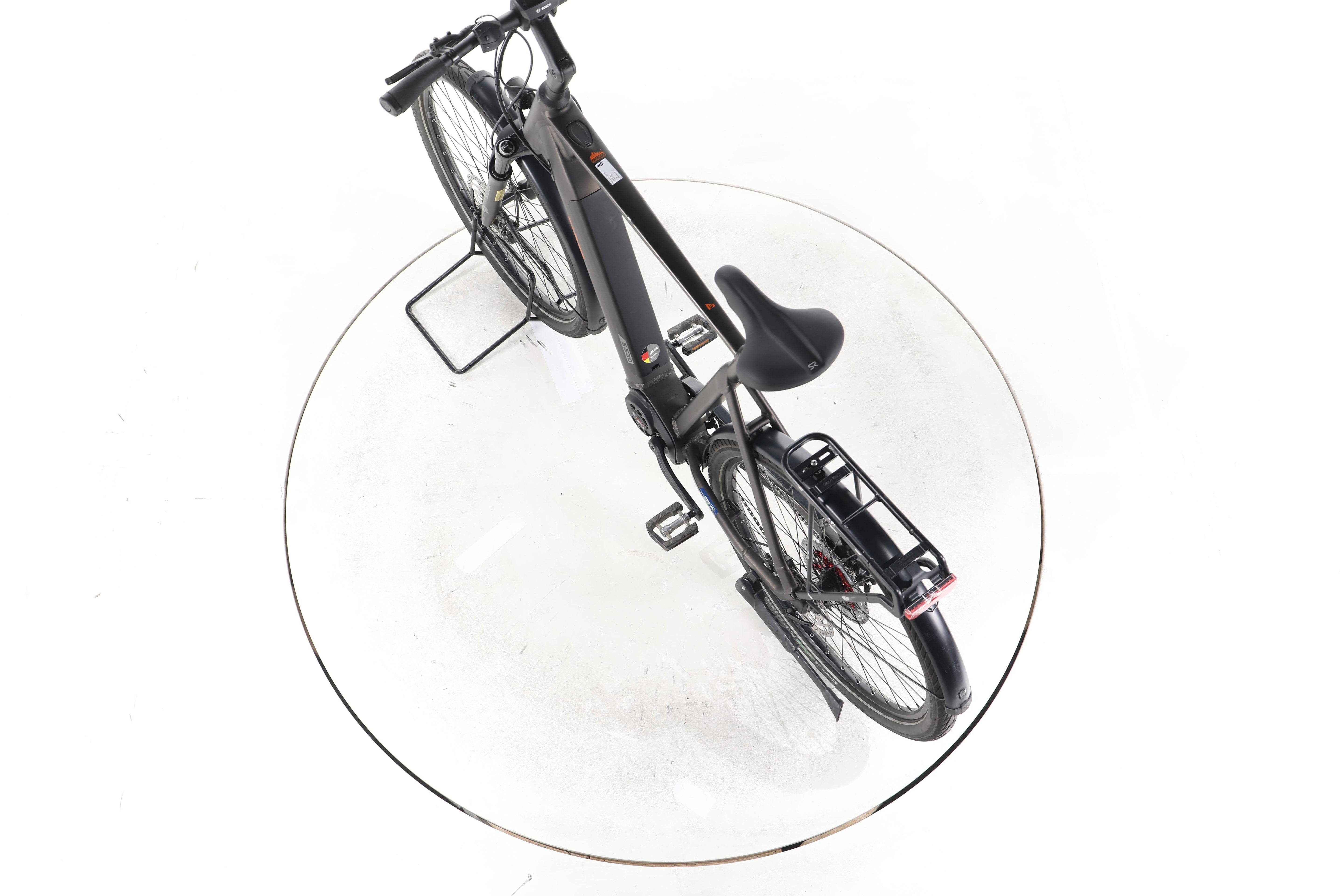 Carver Route E.530 Trekking E-Bike - Image 21