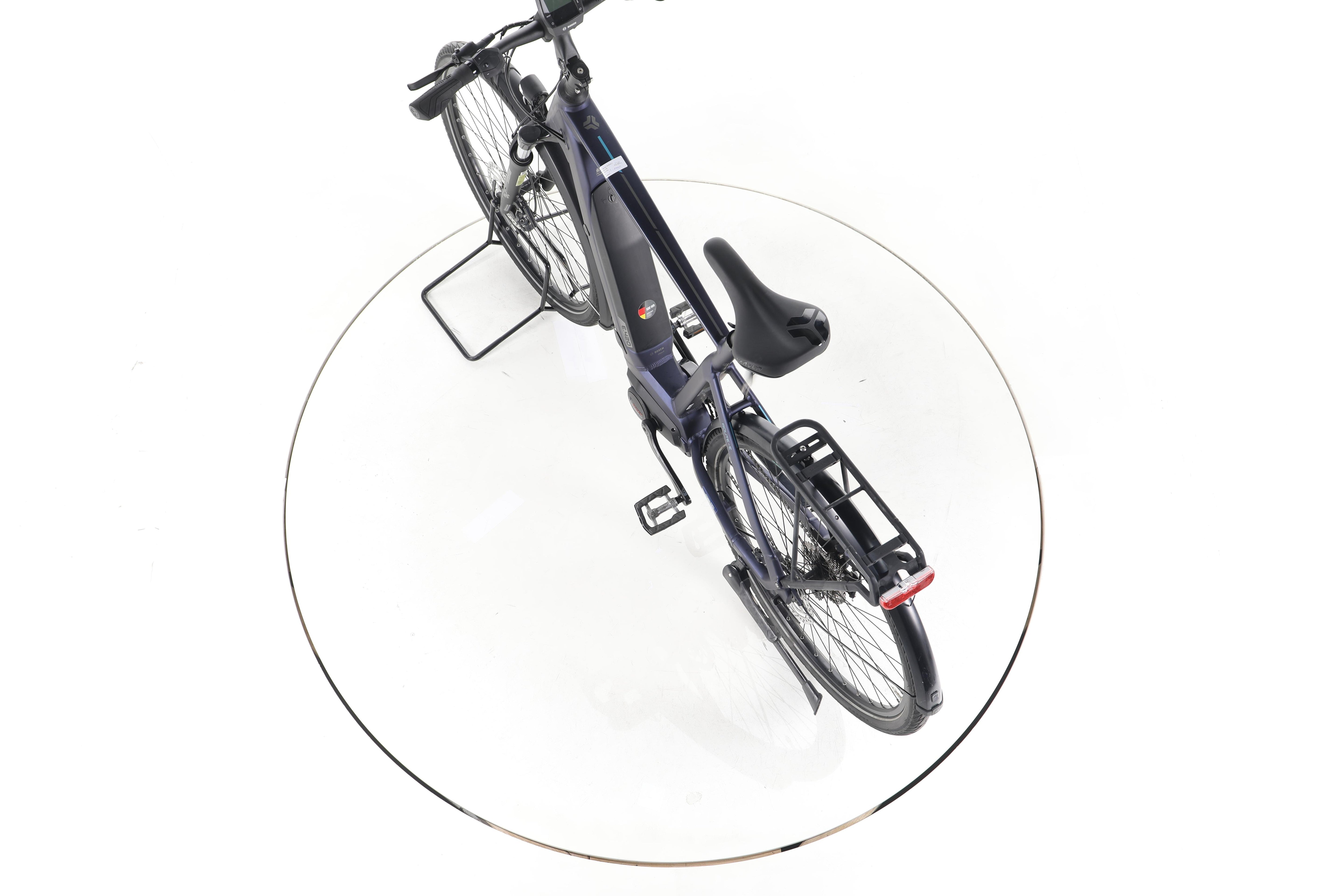 Carver Route E.420 Trekking E-Bike - Image 21