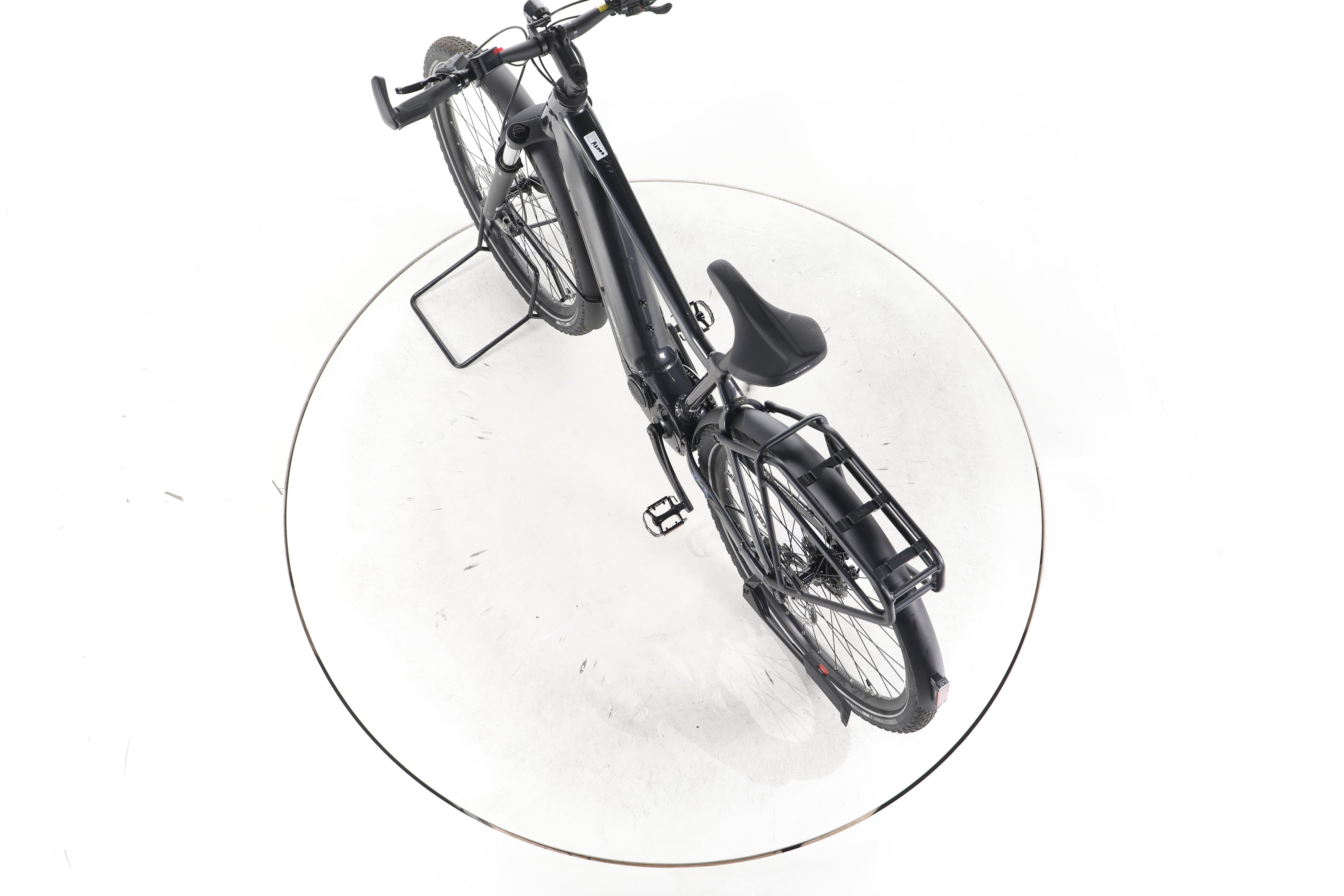Giant Explore E+ 2 Trekking E-Bike - Image 21