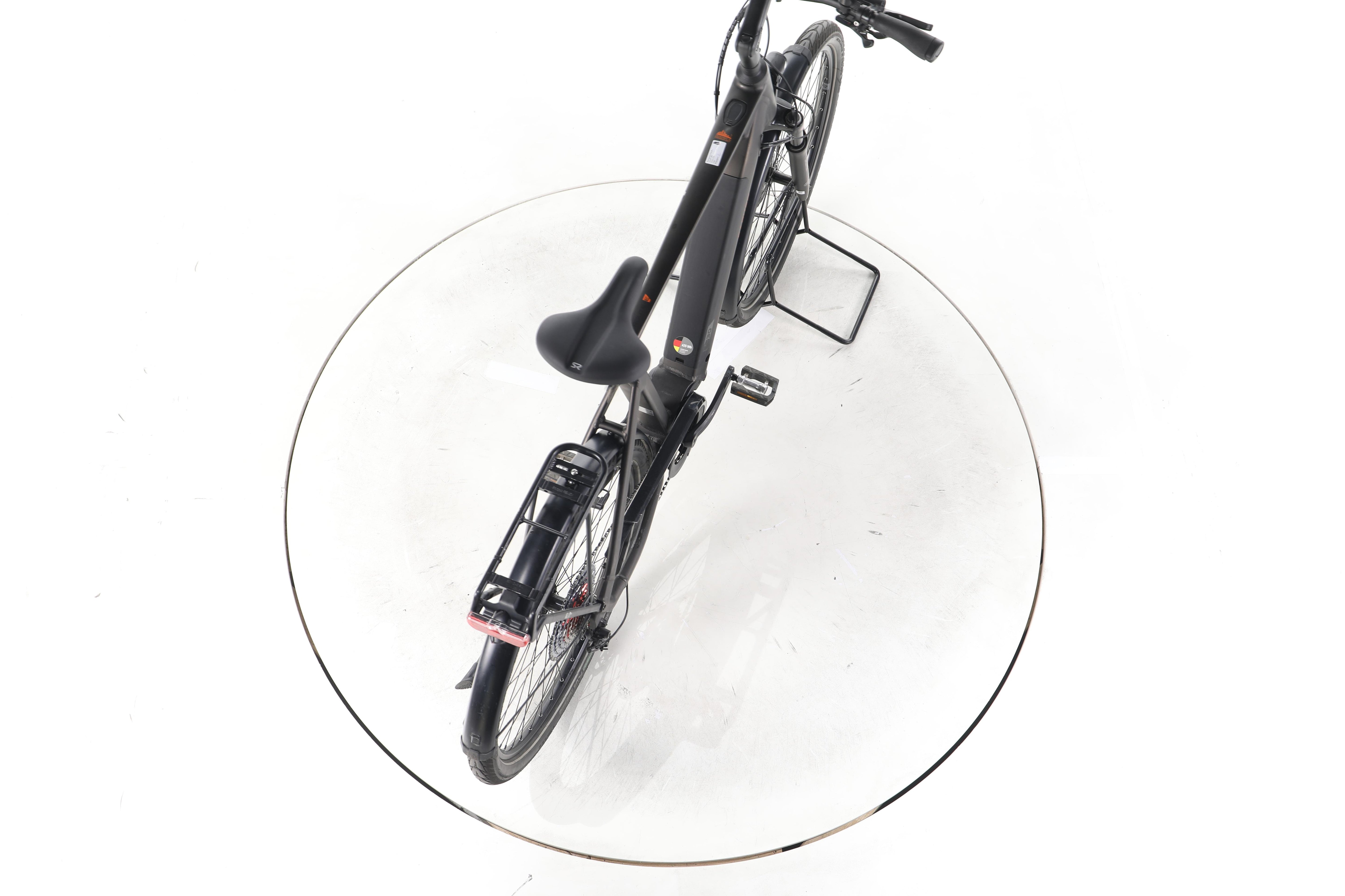 Carver Route E.530 Trekking E-Bike - Image 23