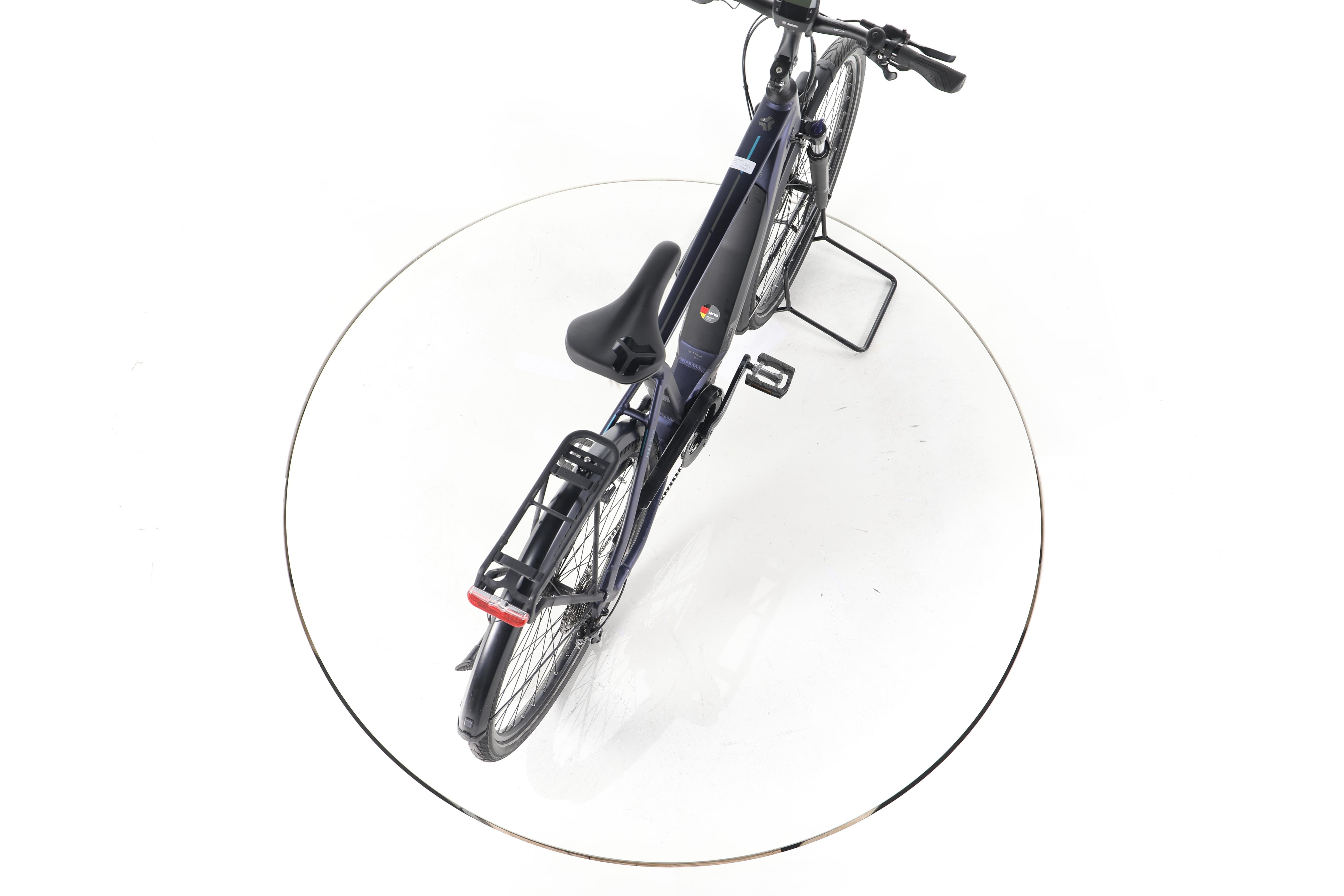 Carver Route E.420 Trekking E-Bike - Image 23
