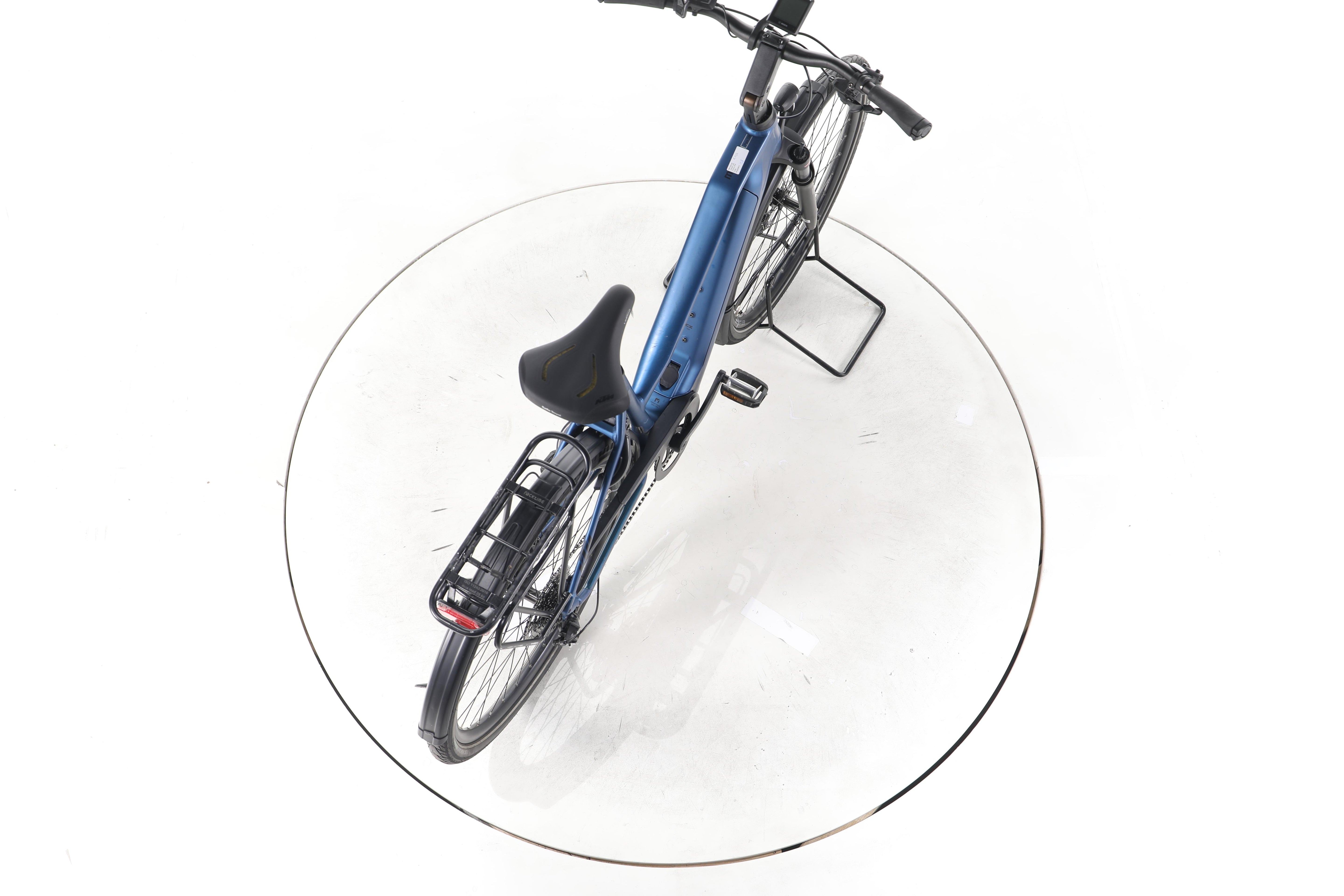 KTM Macina Style 730 Trekking E-Bike - Image 23