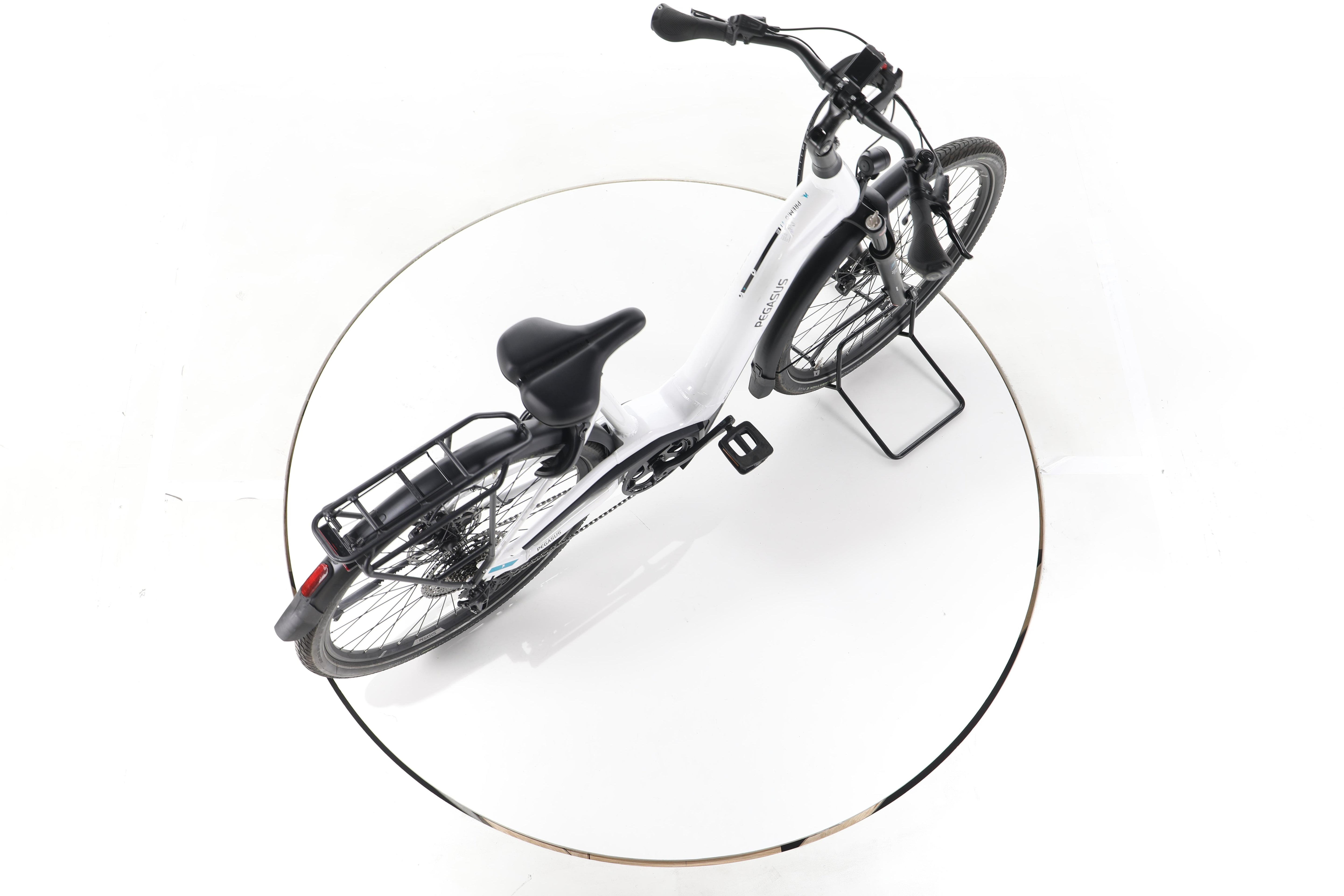Pegasus Premio EVO 11 "40 Years" Trekking E-Bike Tiefeinsteiger - Image 24