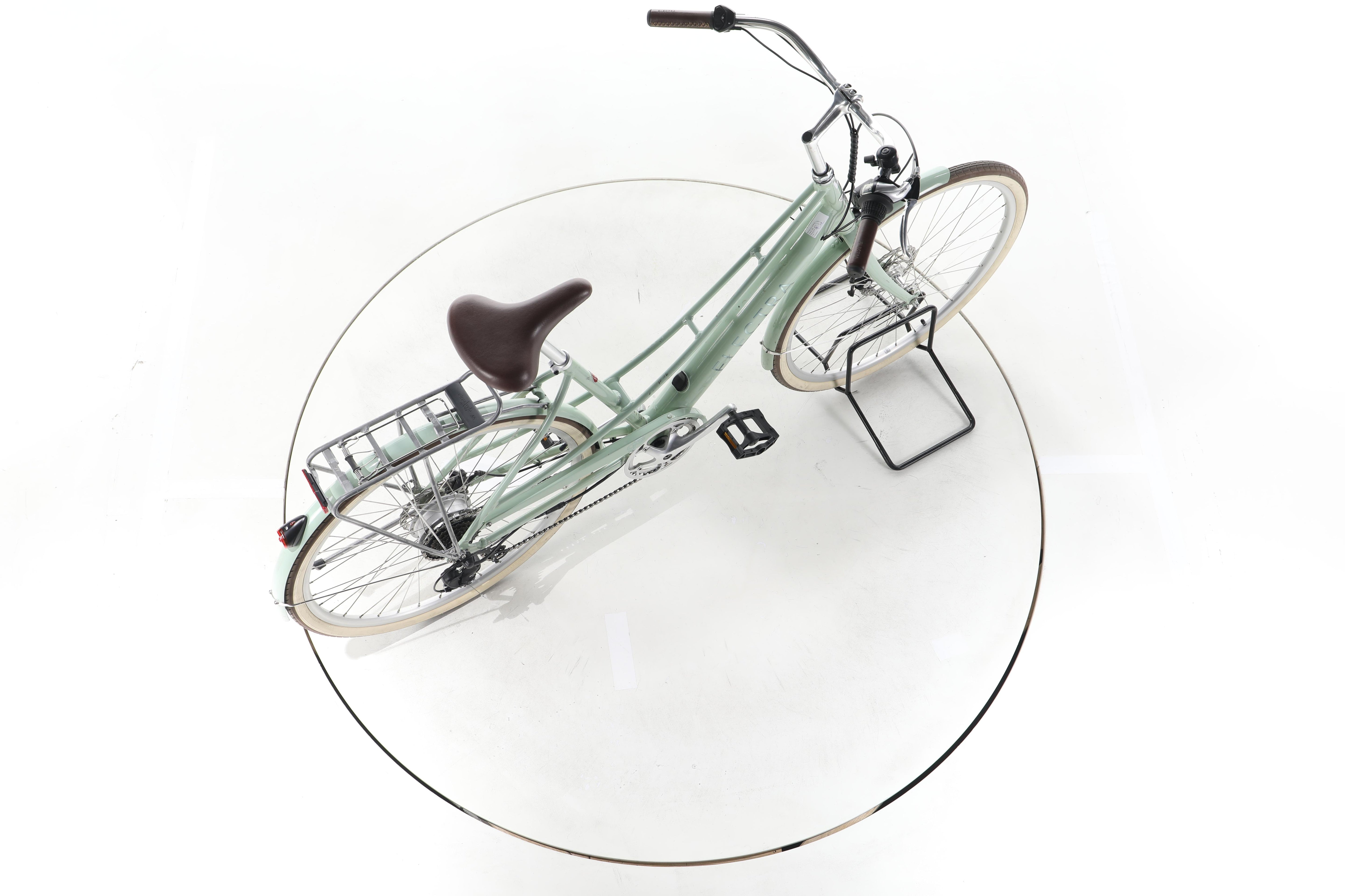 Electra Bicycle Loft Go! 7D EQ Trekking E-Bike - Image 24