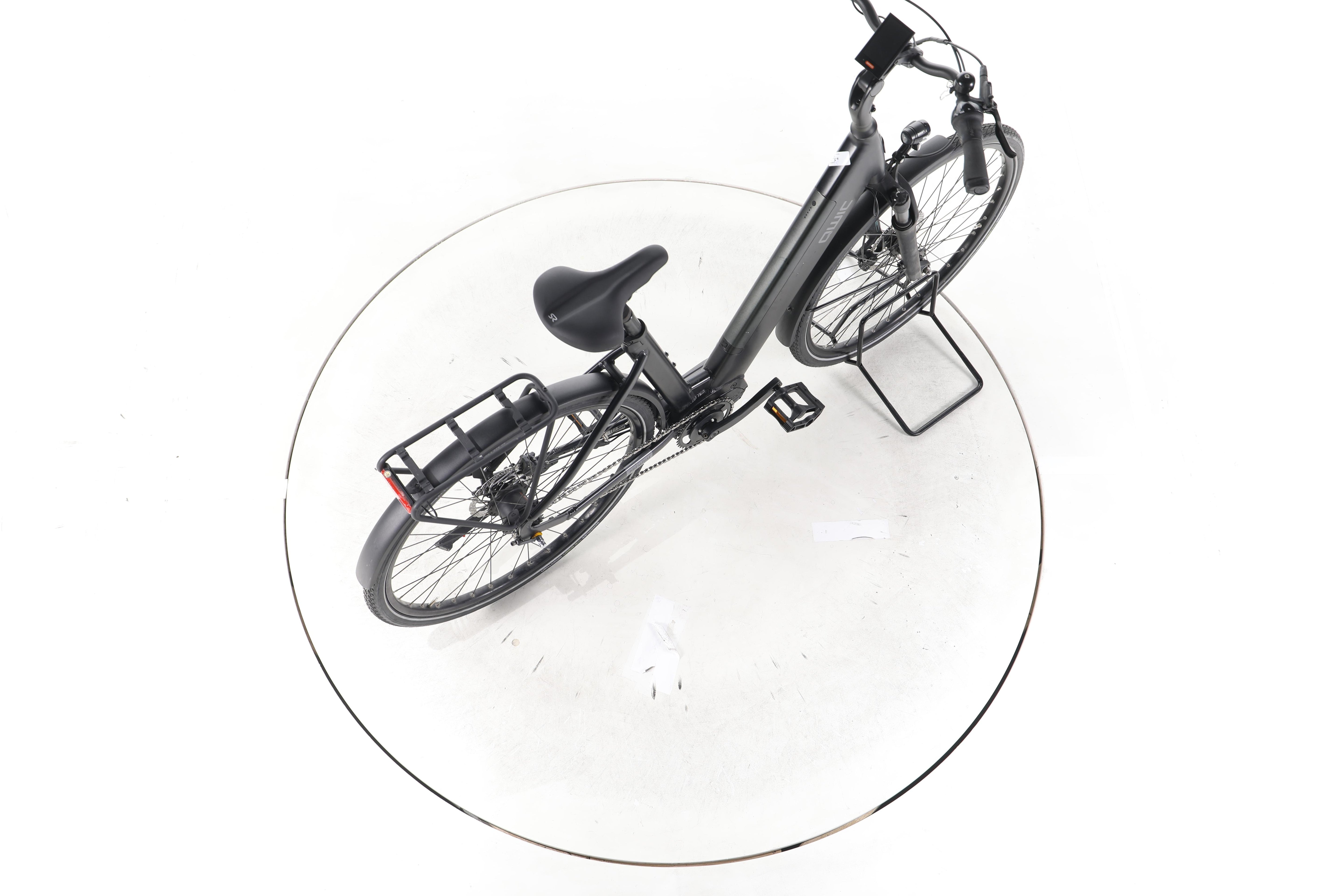QWIC Premium I MN7+ City E-Bike Tiefeinsteiger - Image 24